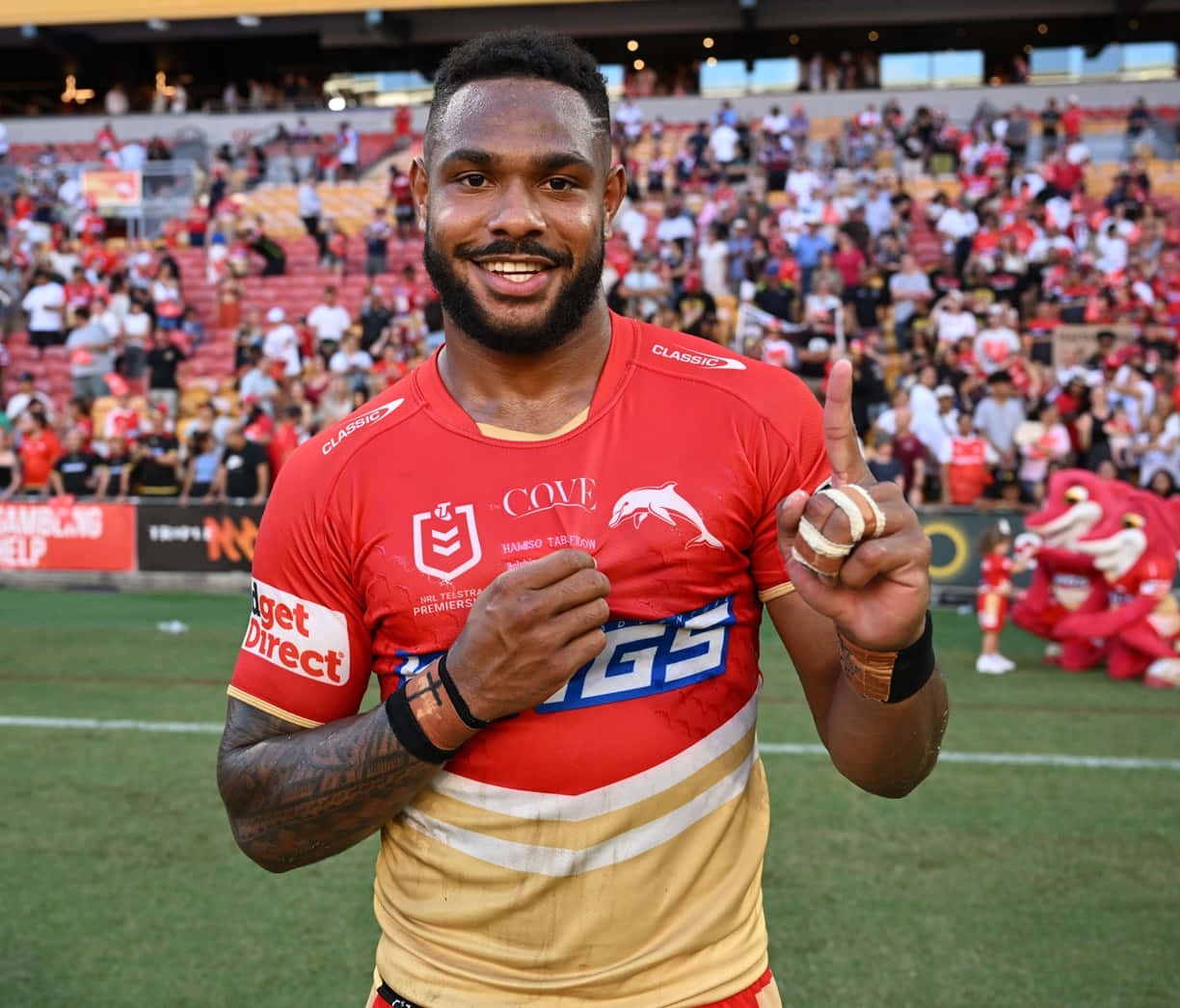 Dolphins Nrl, red and gold jersey, rugby league player, SD Desktop Wallpaper
