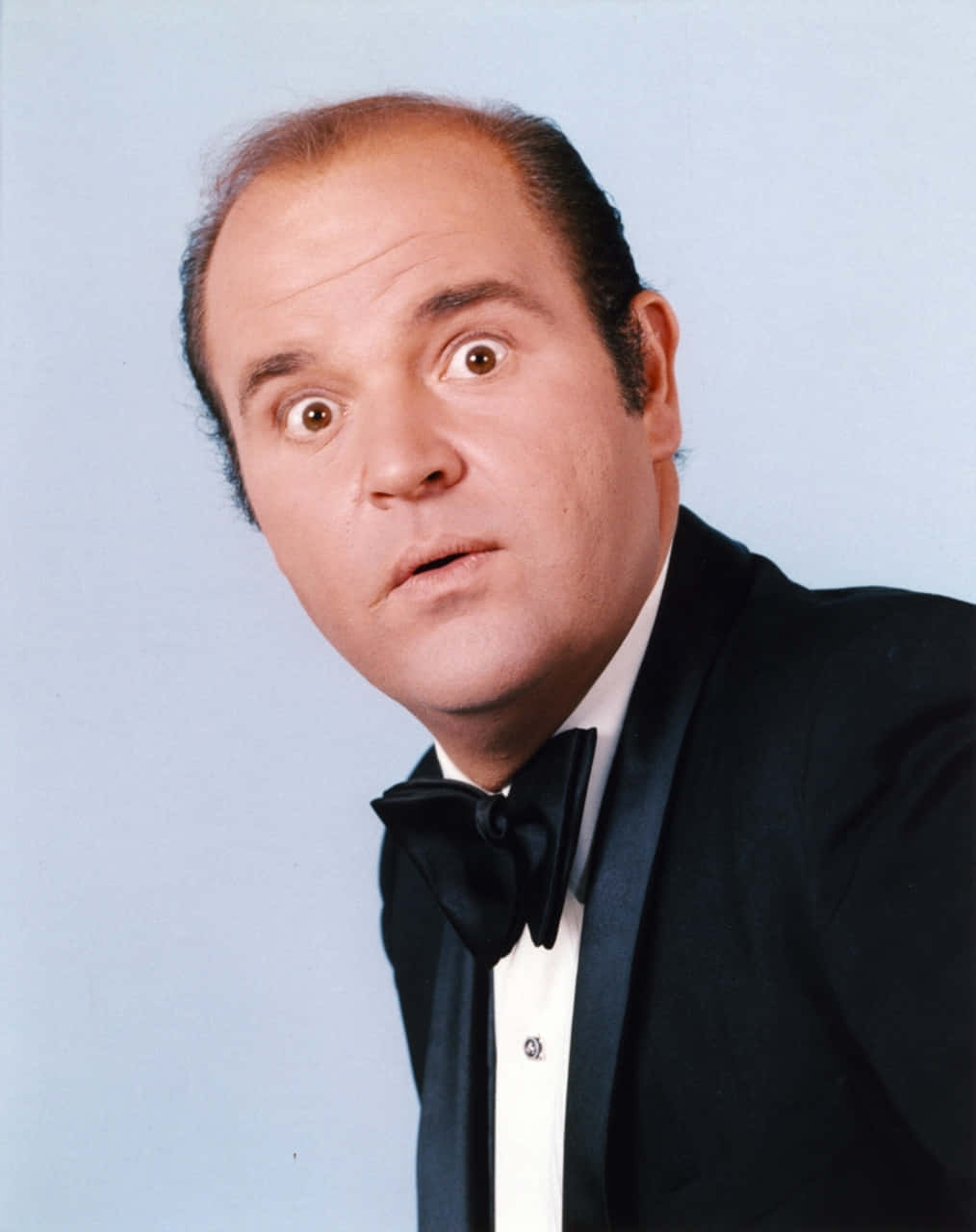Dom Deluise, black tuxedo, bow tie, HD Phone Wallpaper