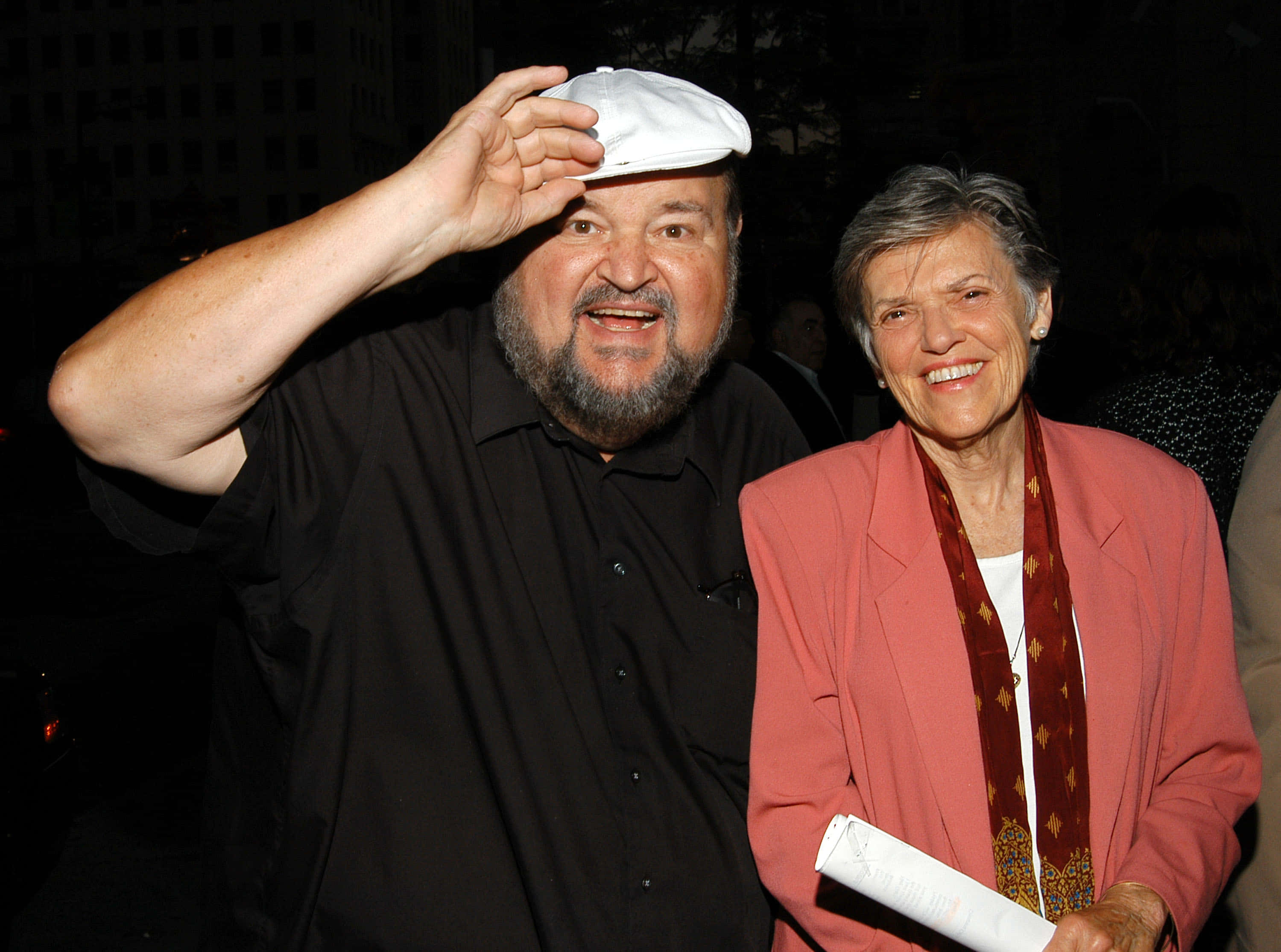 Dom DeLuise, white cap, pink blazer, 2K Desktop Wallpaper