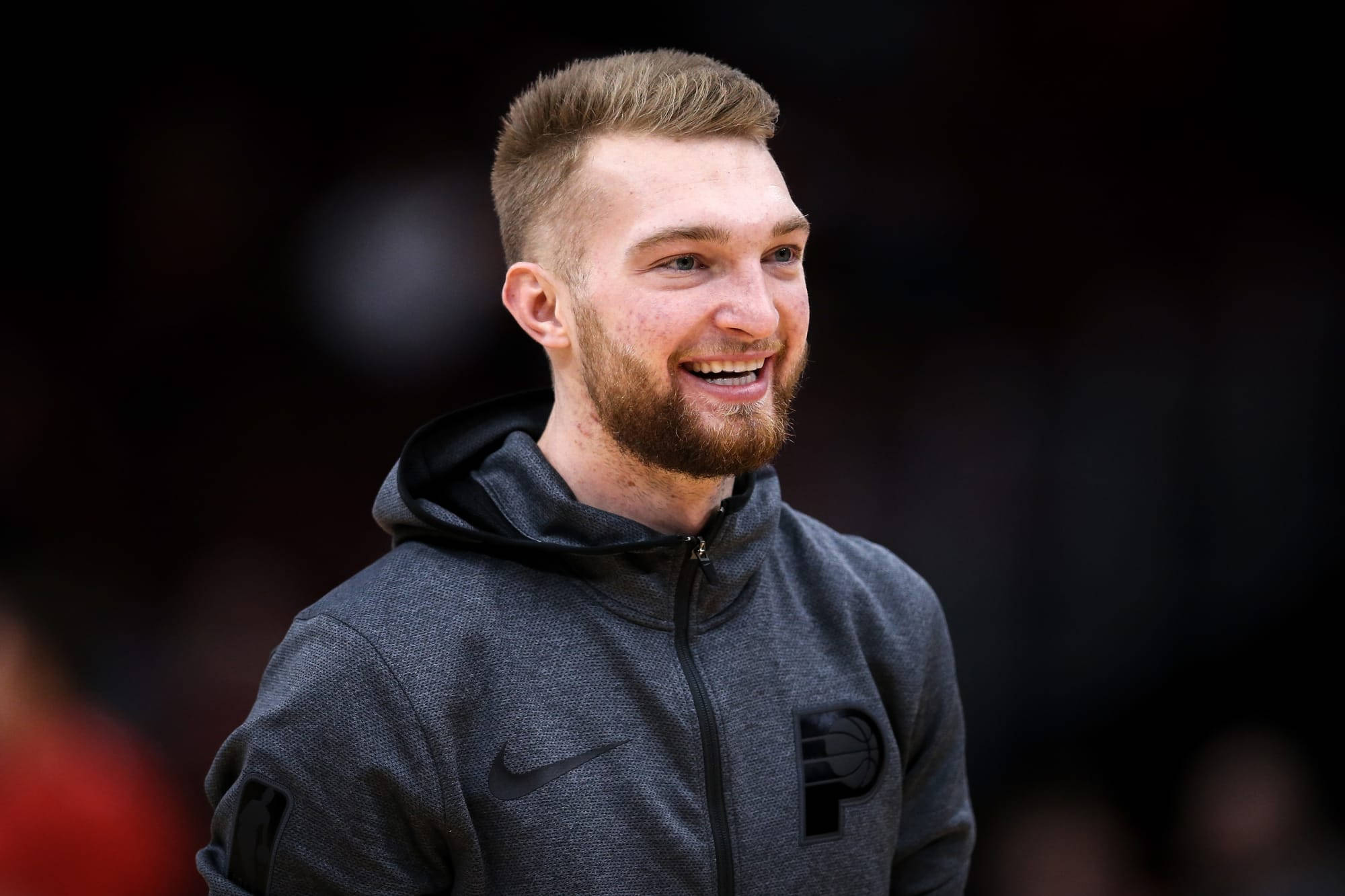 Domantas Sabonis, gray hoodie, team logo, Full HD Desktop Wallpaper