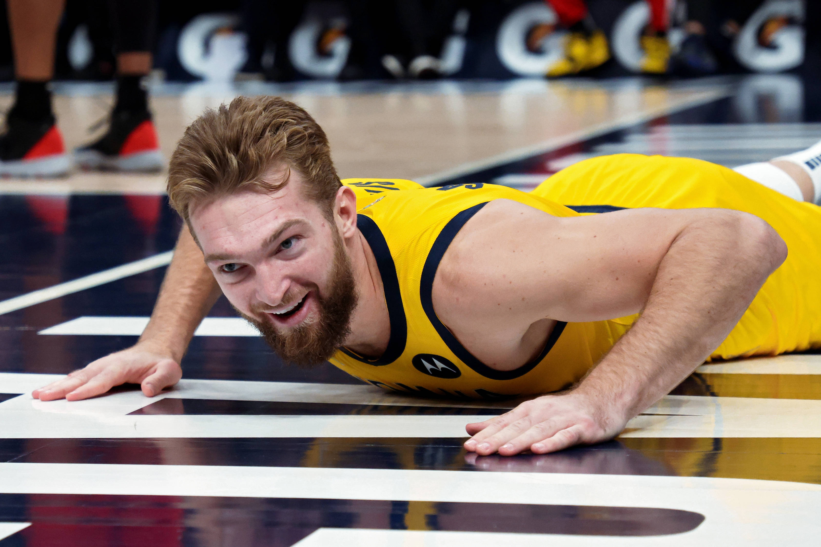 Domantas Sabonis, yellow jersey, polished court, 2K Desktop Wallpaper