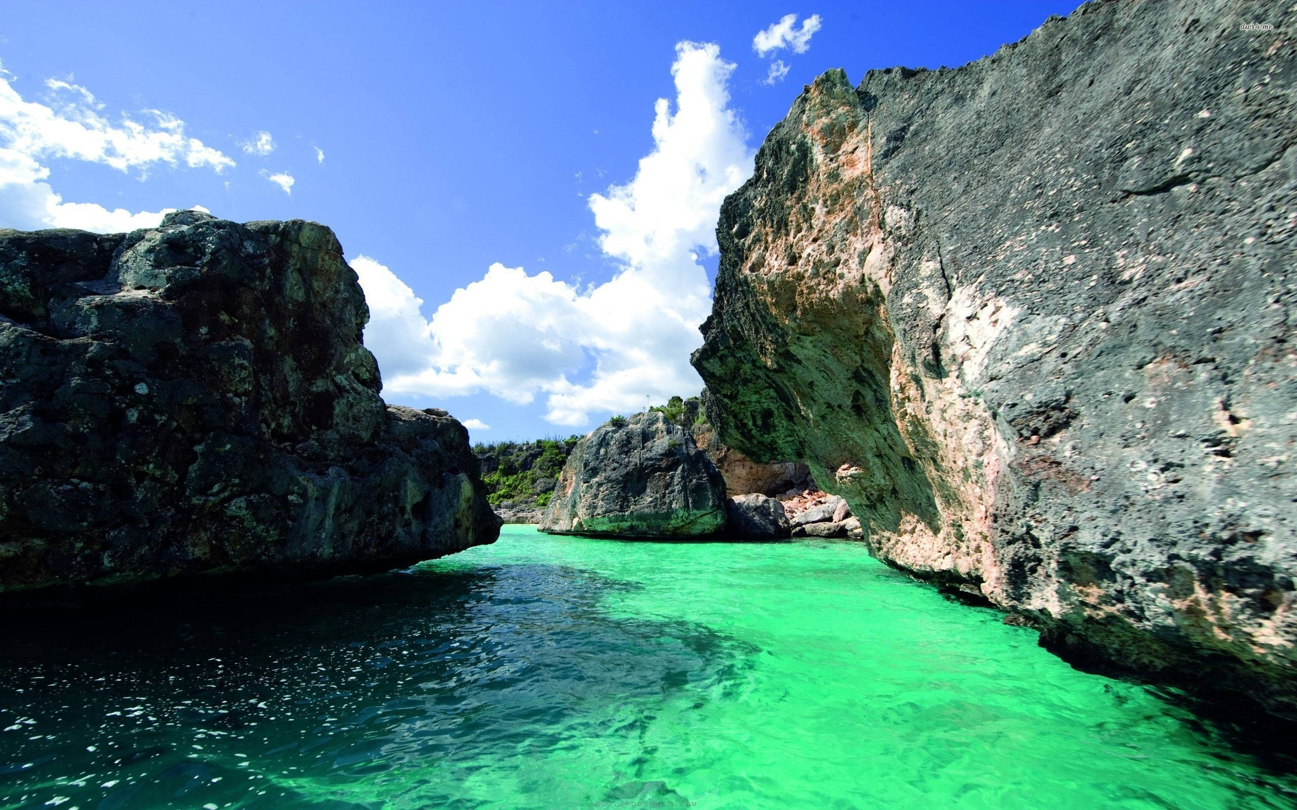 Dominica, turquoise waters, towering rugged cliffs, 2K Desktop Wallpaper