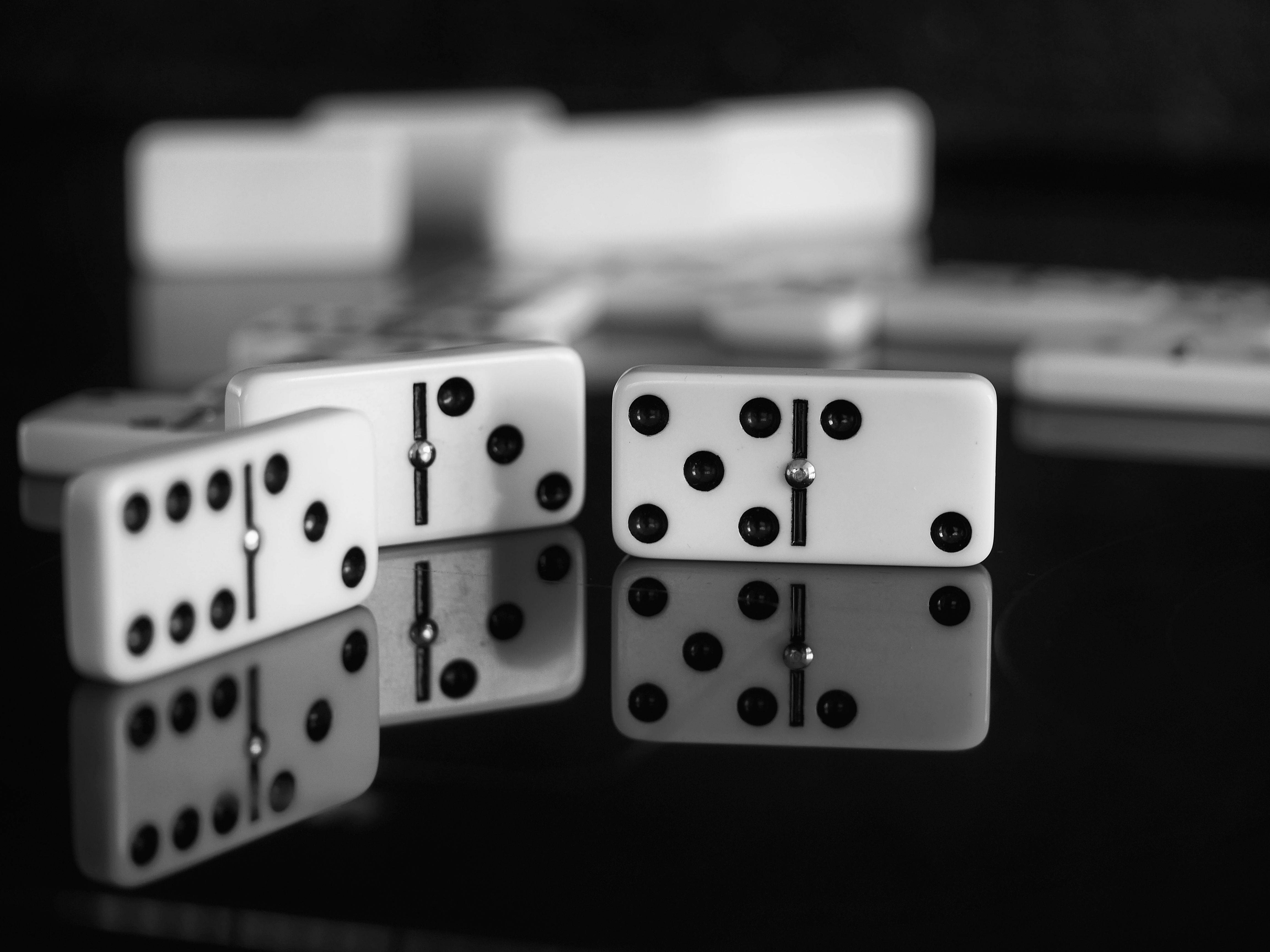 Domino, black and white dominoes, black dots, 4K Desktop Wallpaper
