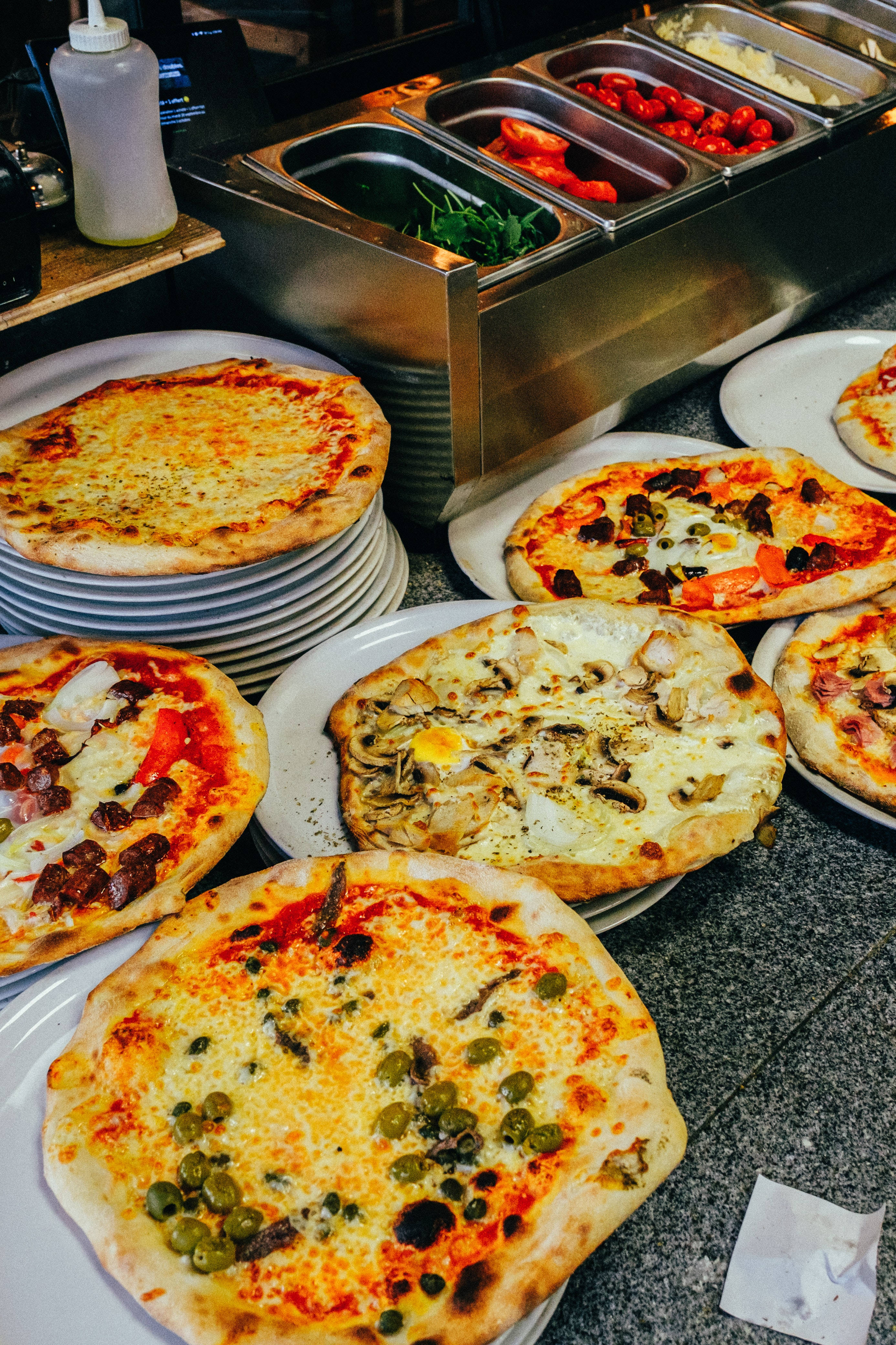 Dominos Pizza, plates, stainless steel condiment station, 4K Phone Wallpaper