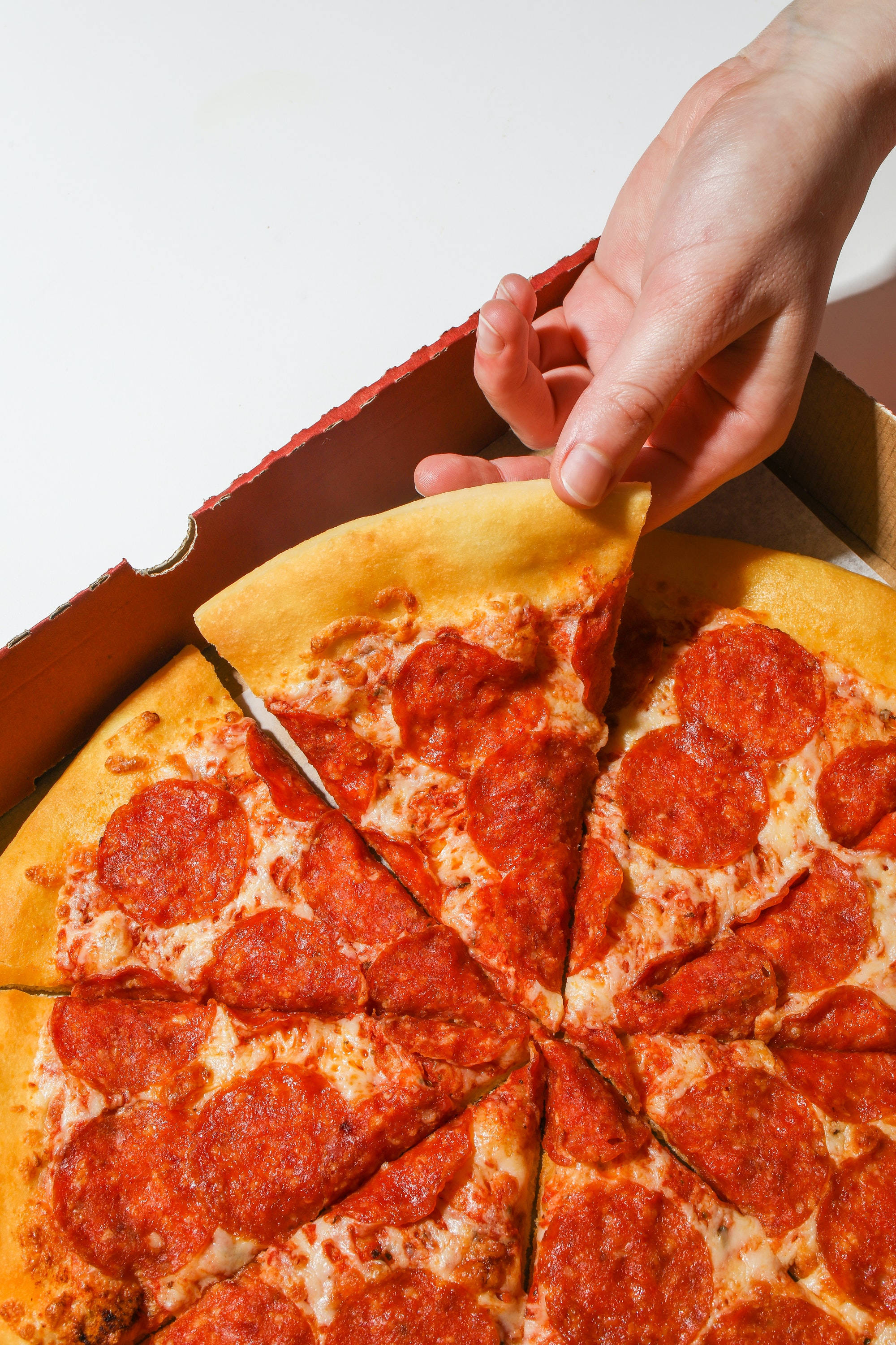 Dominos Pizza, regular pepperoni, pepperoni pizza, 2K Phone Wallpaper