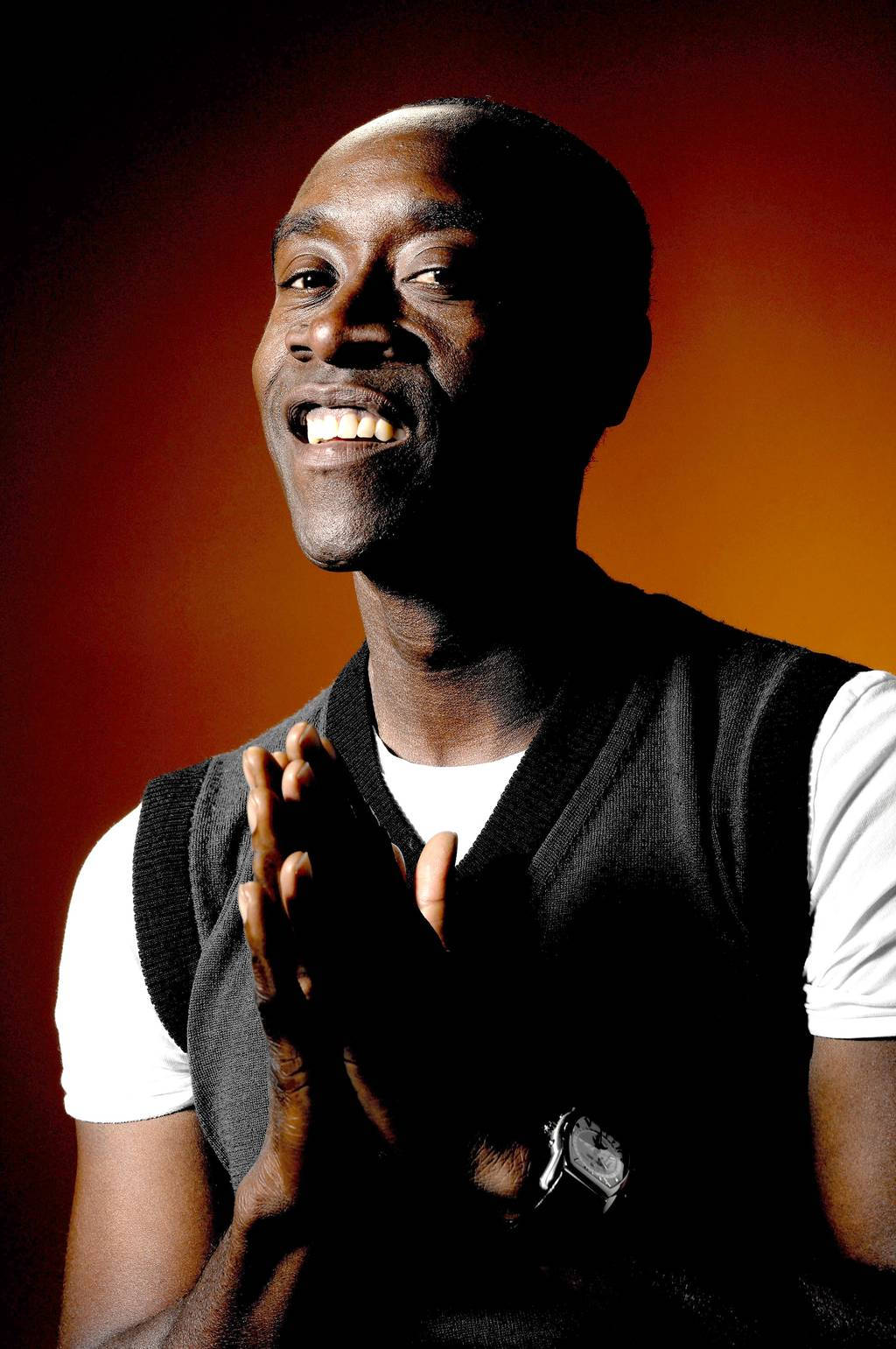 Don Cheadle, young Don Cheadle, warm gradient background, HD Phone Wallpaper