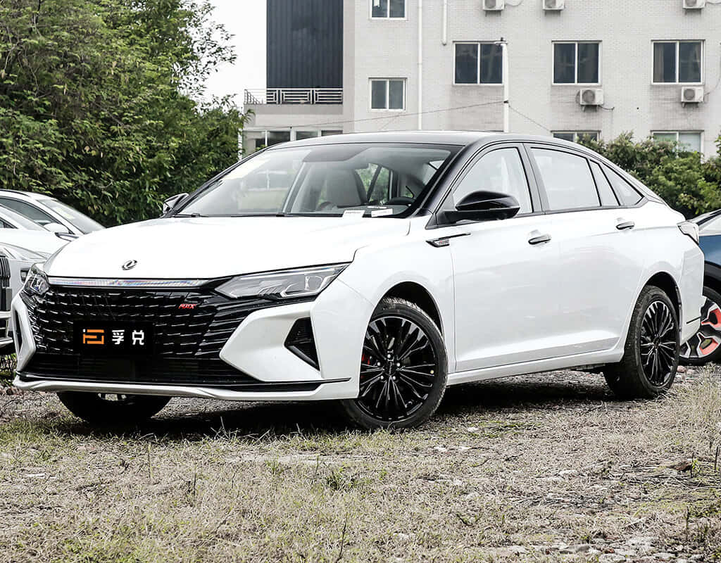 Dongfeng Aeolus Yixuan, white sedan, black accents, SD Desktop Wallpaper