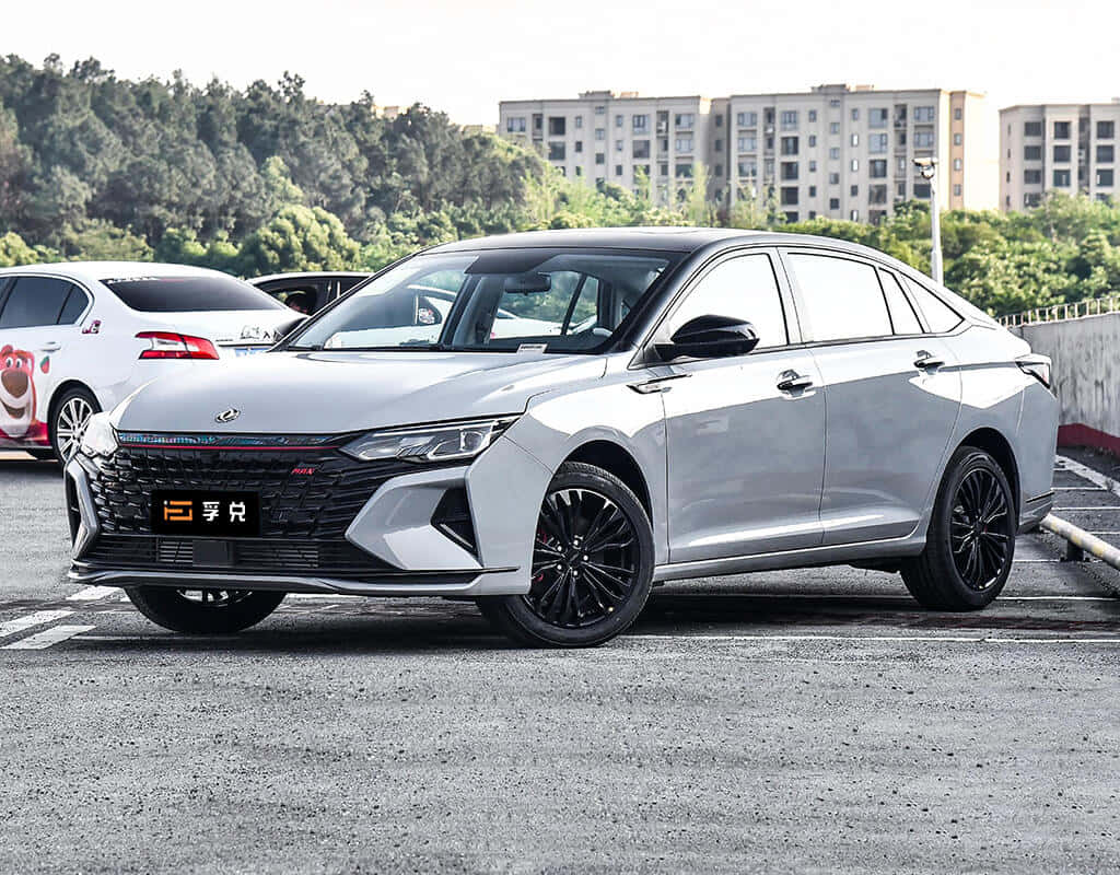 Dongfeng Aeolus Yixuan, silver sedan, black rims, SD Desktop Wallpaper