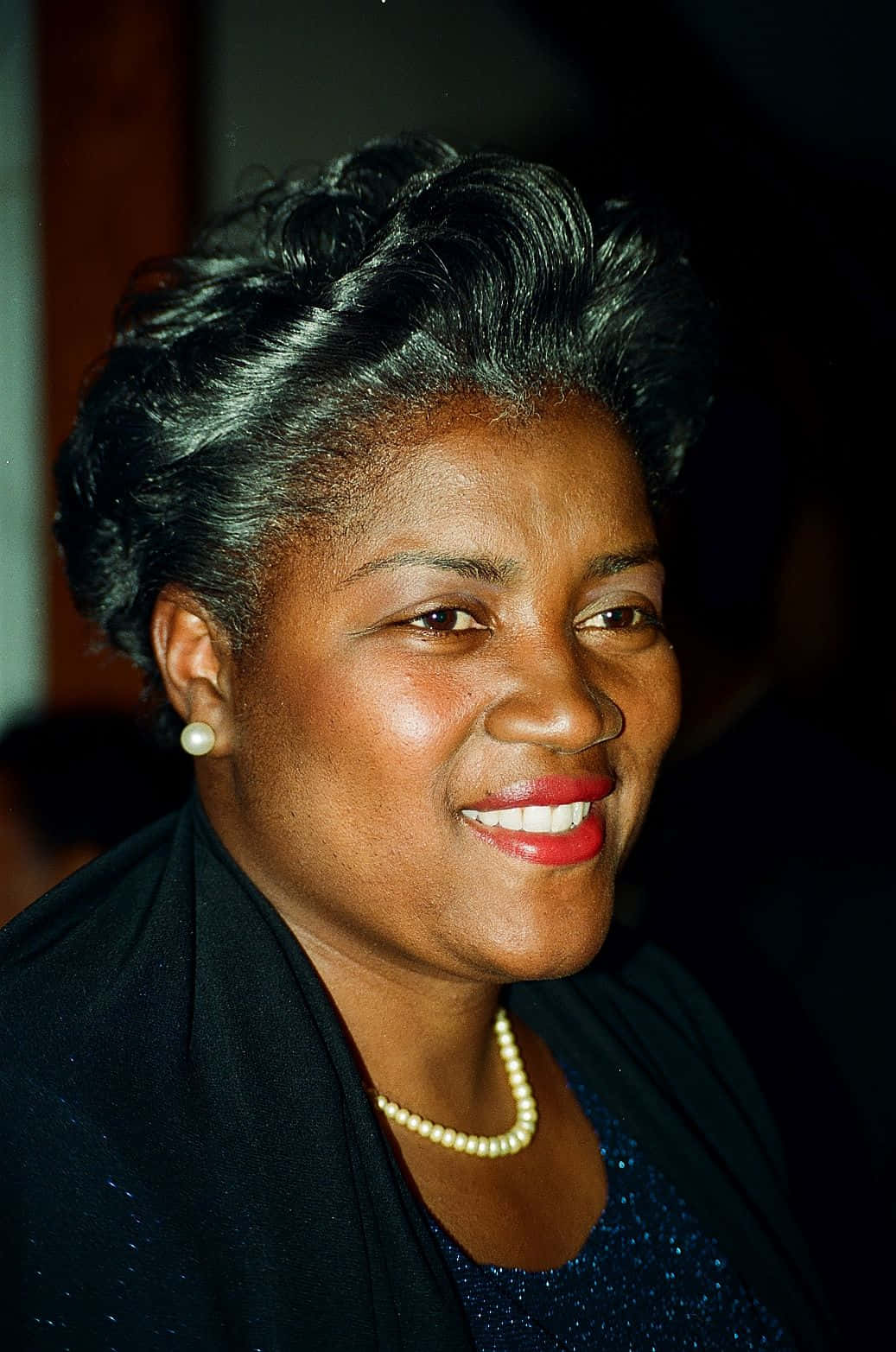 Donna Brazile, gray hair, pearl jewelry, HD Phone Wallpaper