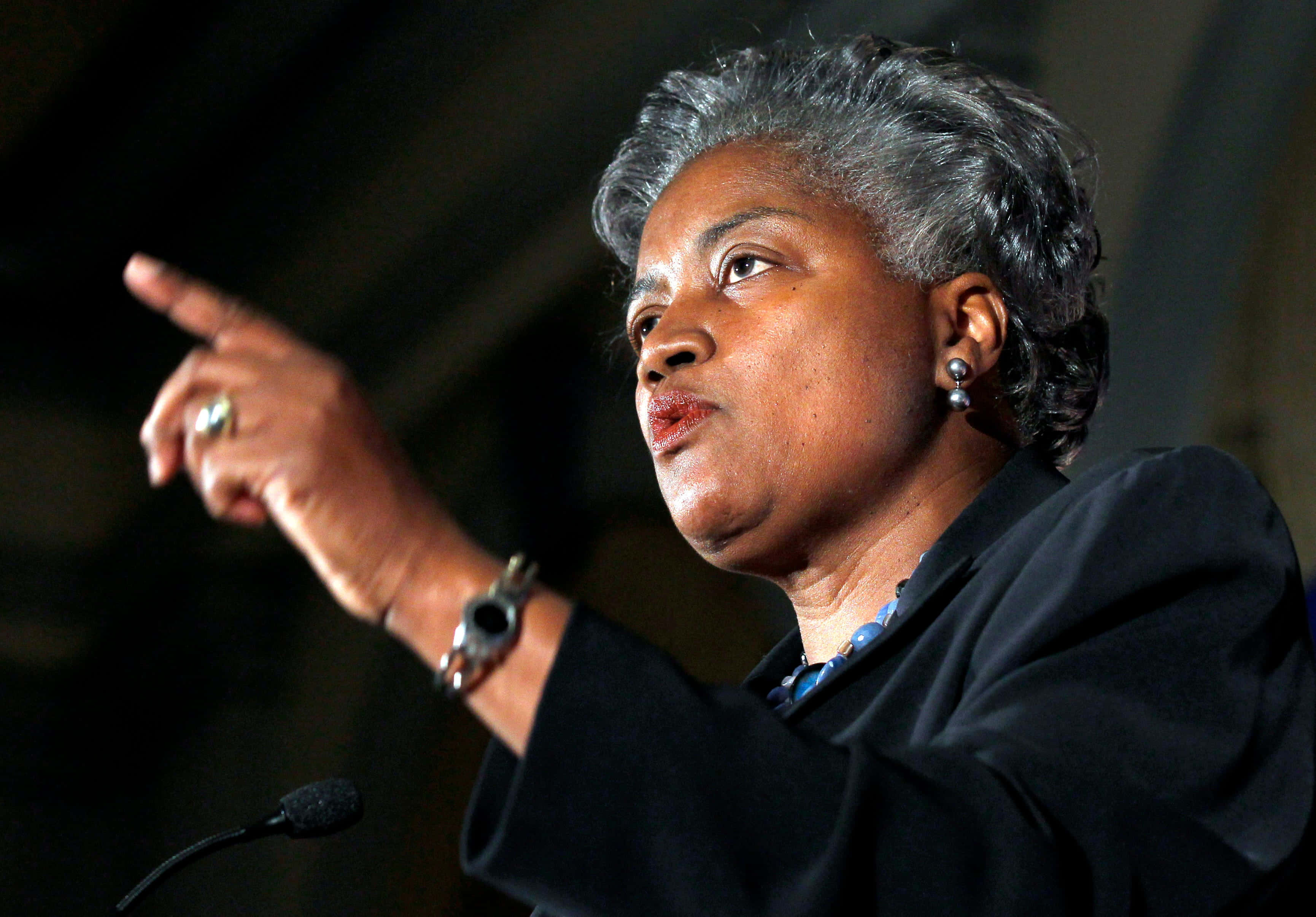 Donna Brazile, speech, political event, 2K Desktop Wallpaper
