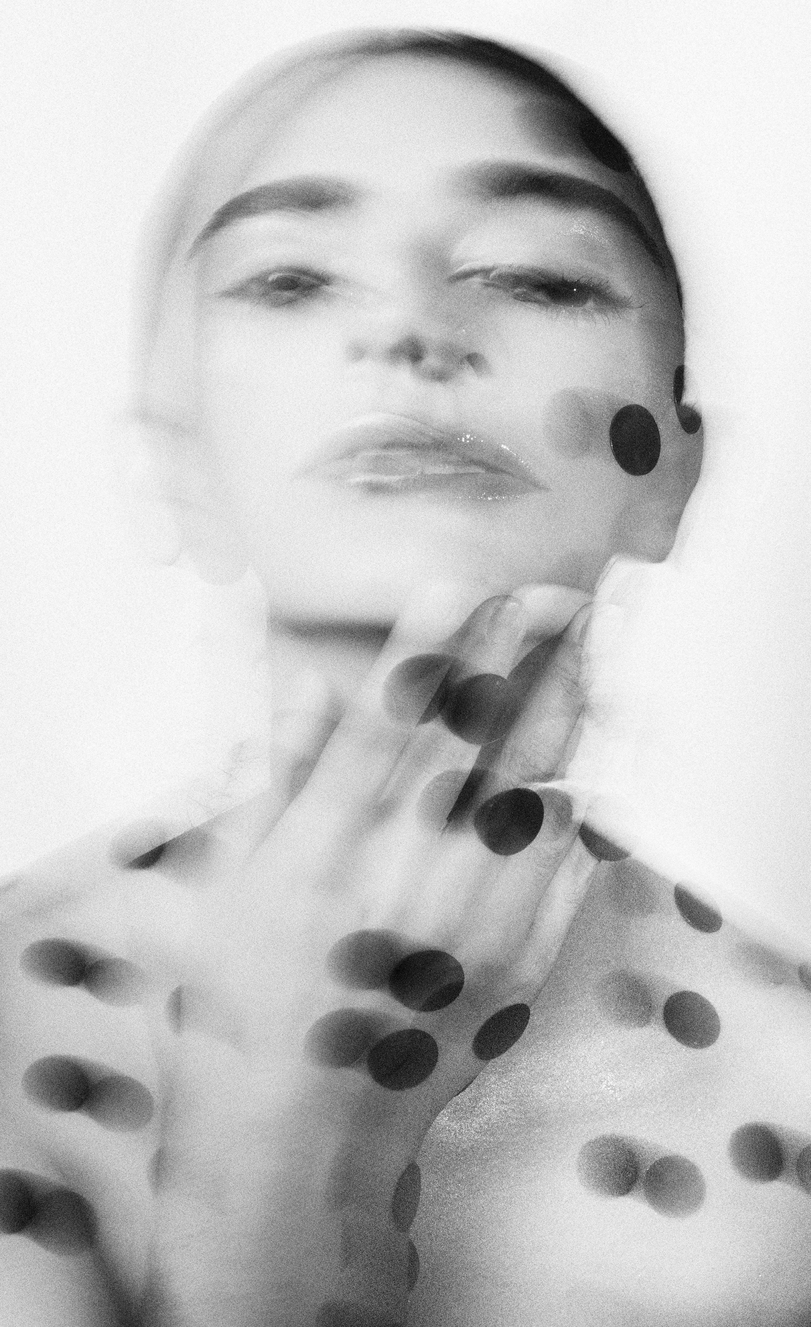 black dot, iPhone, monochrome portrait, 5K Phone Wallpaper