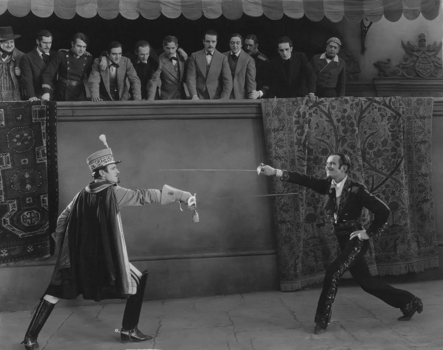 Douglas Fairbanks, black and white fighting, theatrical costumes, HD Desktop Wallpaper