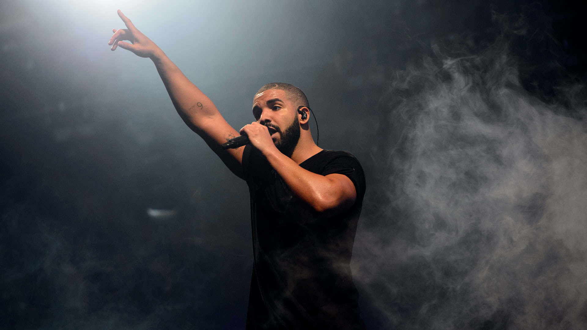 Drake Computer, Drake, stage, Full HD Desktop Wallpaper