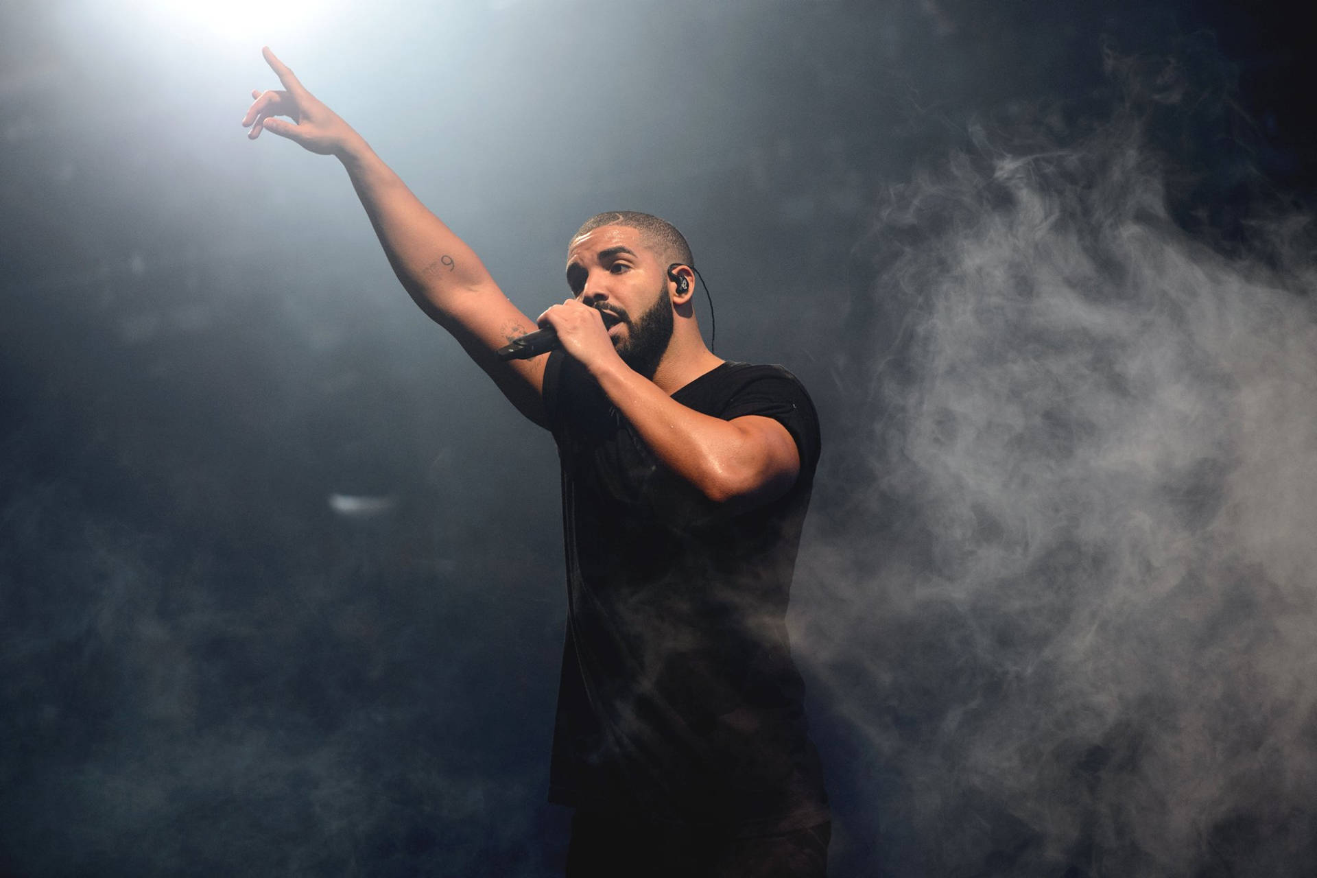 Drake, stage, dark smoke, Full HD Desktop Wallpaper