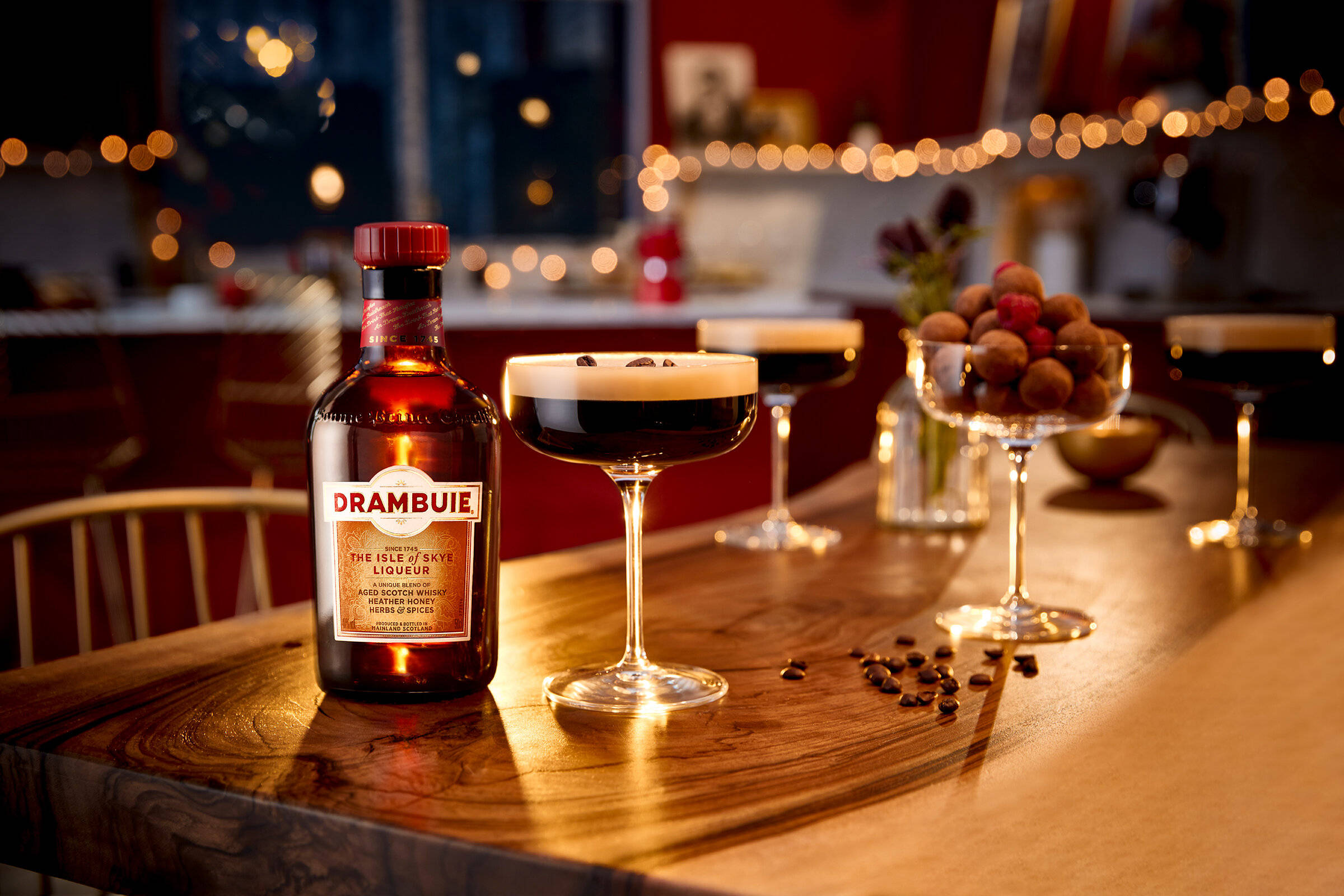 Drambuie, coupe glasses, espresso martinis, Full HD Desktop Wallpaper