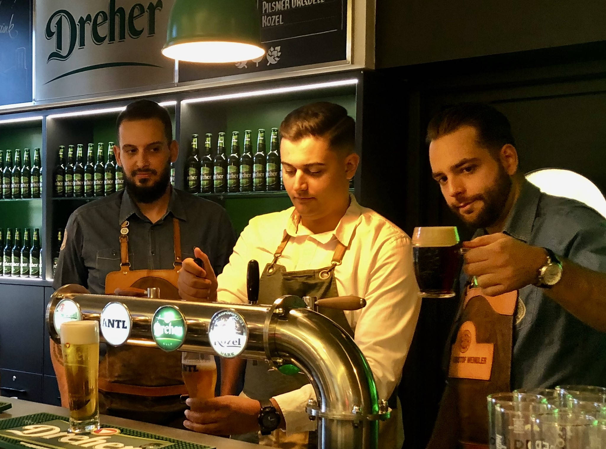 Dreher, beer bar, tap bar, Full HD Desktop Wallpaper