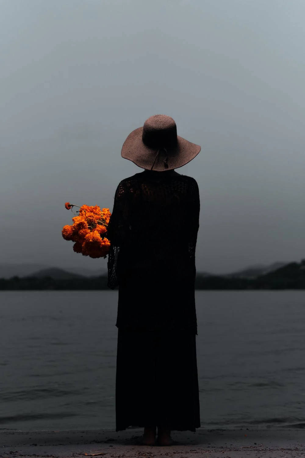long black dress, iPhone 11 Pro, 4K, HD Phone Wallpaper