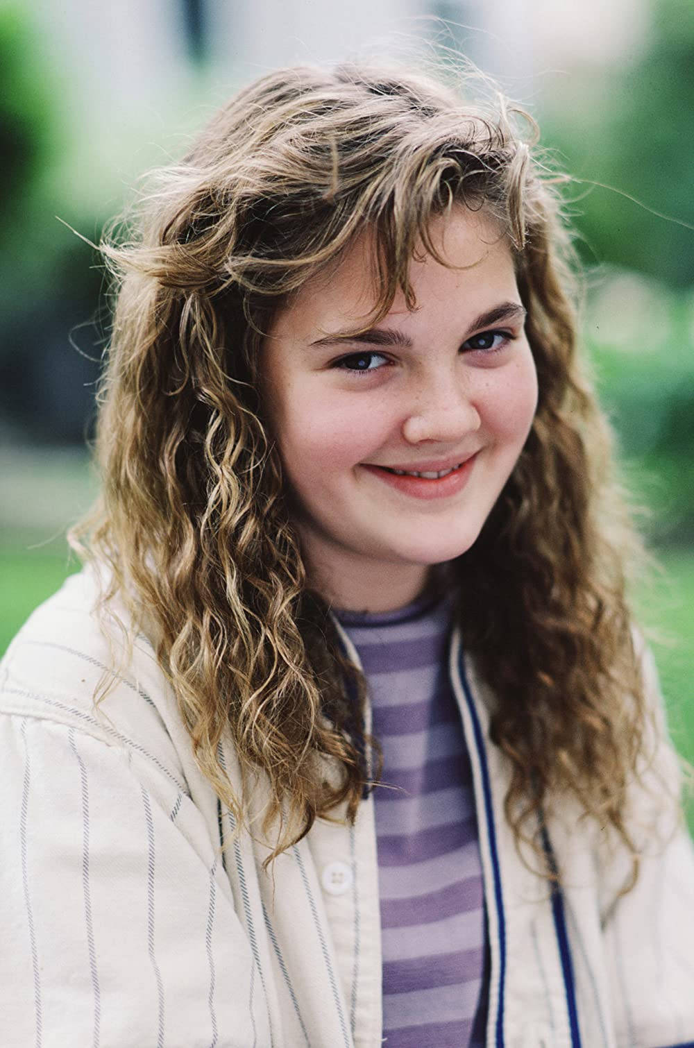 Drew Barrymore, curly blonde hair, striped shirt, HD Phone Wallpaper