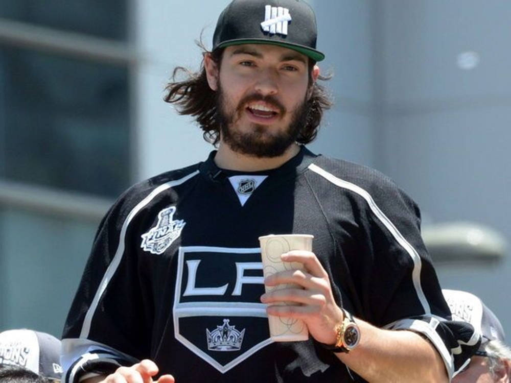 Drew Doughty, black LA Kings jersey, snapback cap, SD Desktop Wallpaper