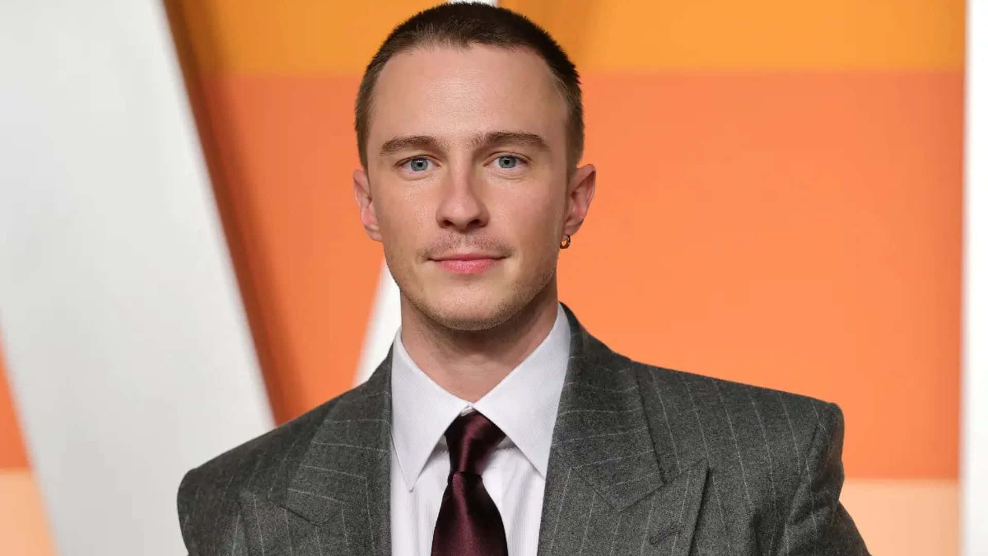 Drew Starkey, gray pinstripe suit, white shirt, Full HD Desktop Wallpaper