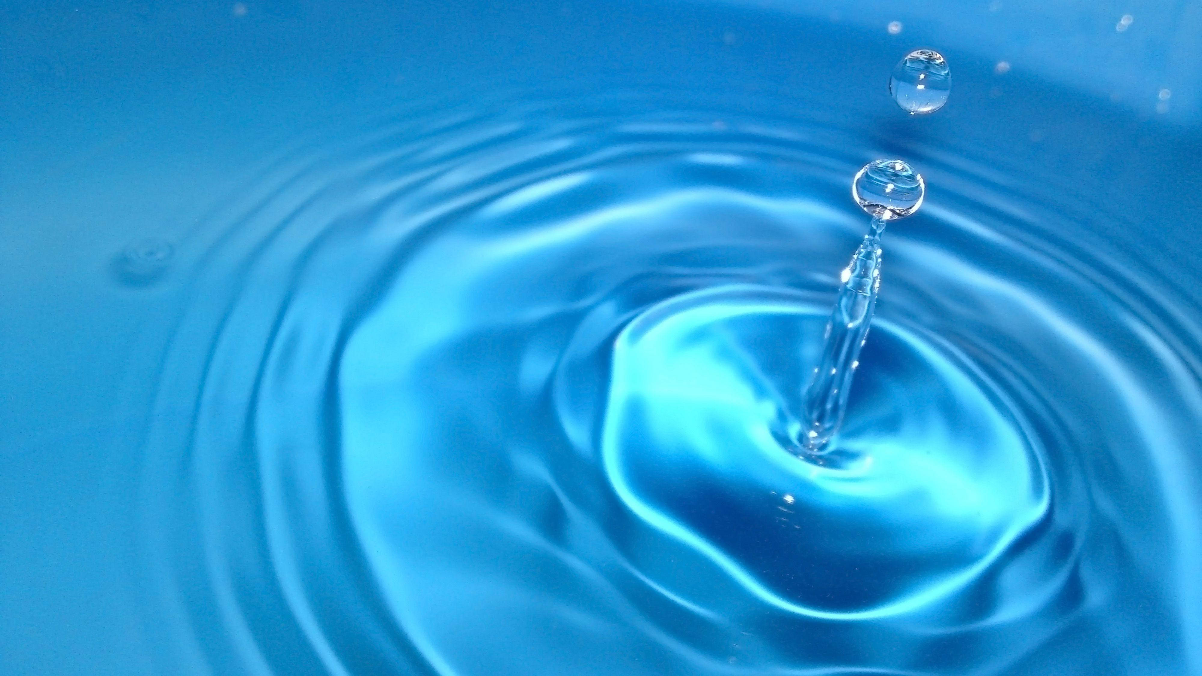 blue liquid drop, crystal clear water droplet, rippling blue surface, 4K Desktop Wallpaper