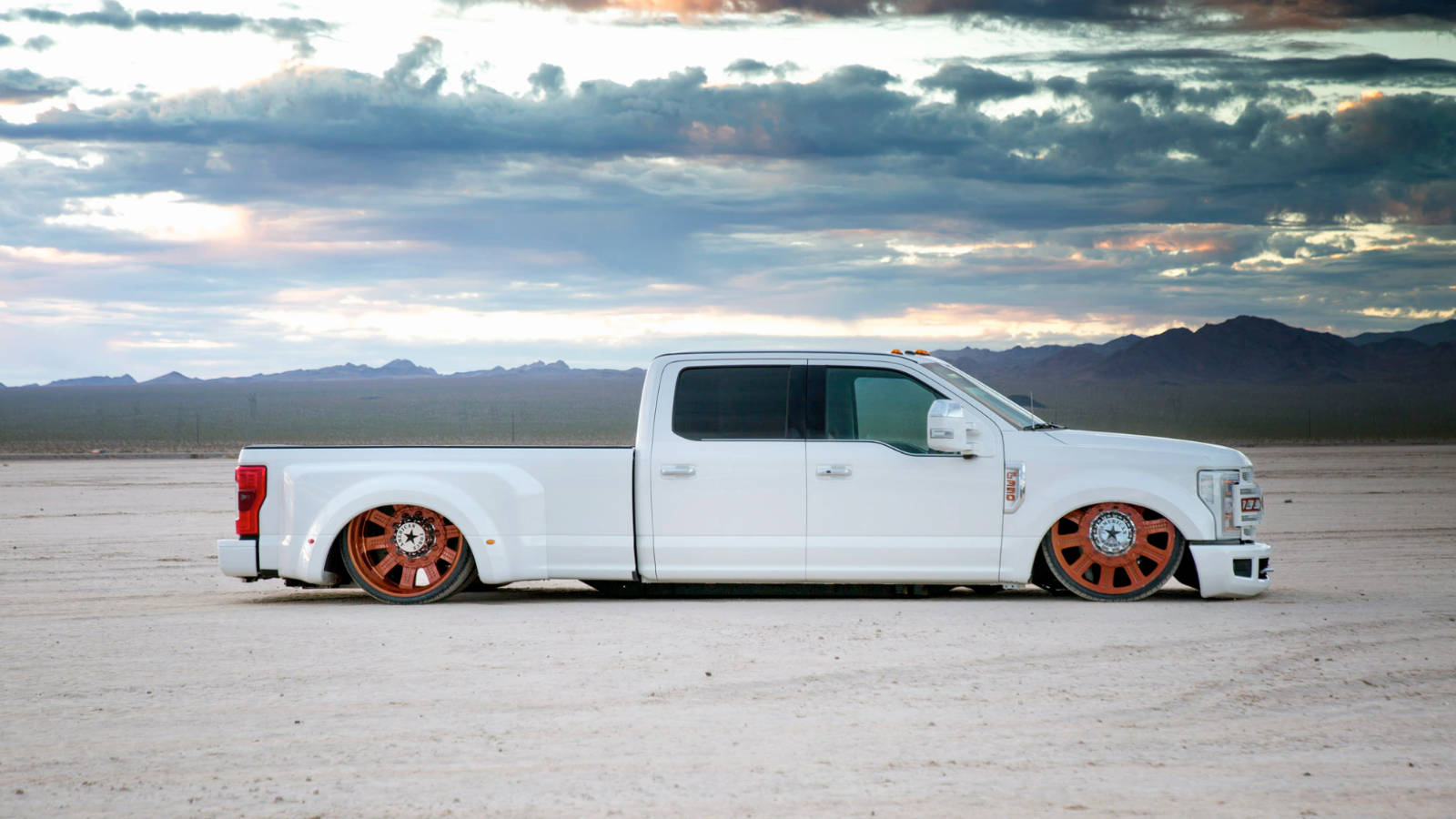 white, custom pickup truck, copper wheels, HD Desktop Wallpaper