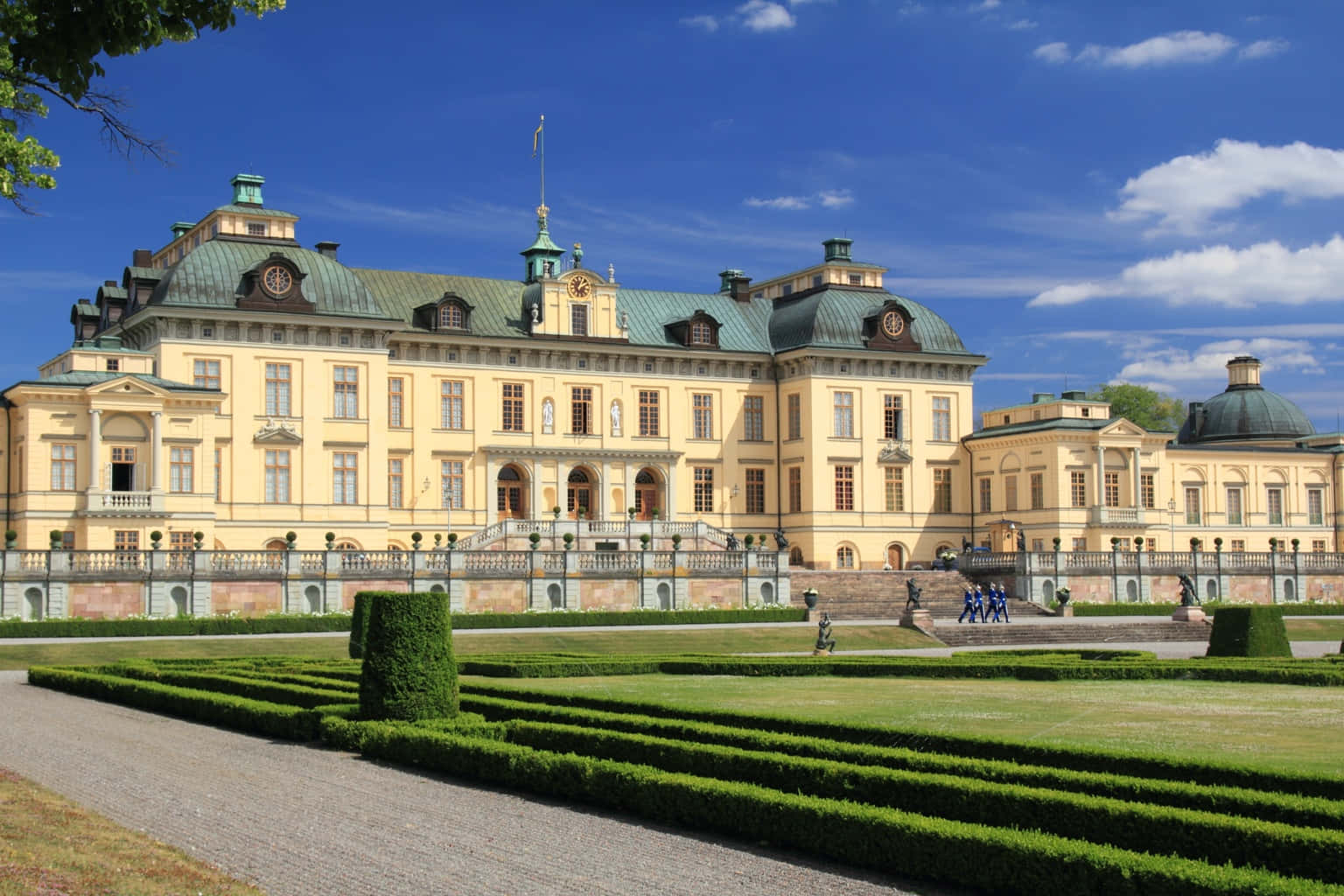 Drottningholm Palace, yellow palace, green domes, HD Desktop Wallpaper