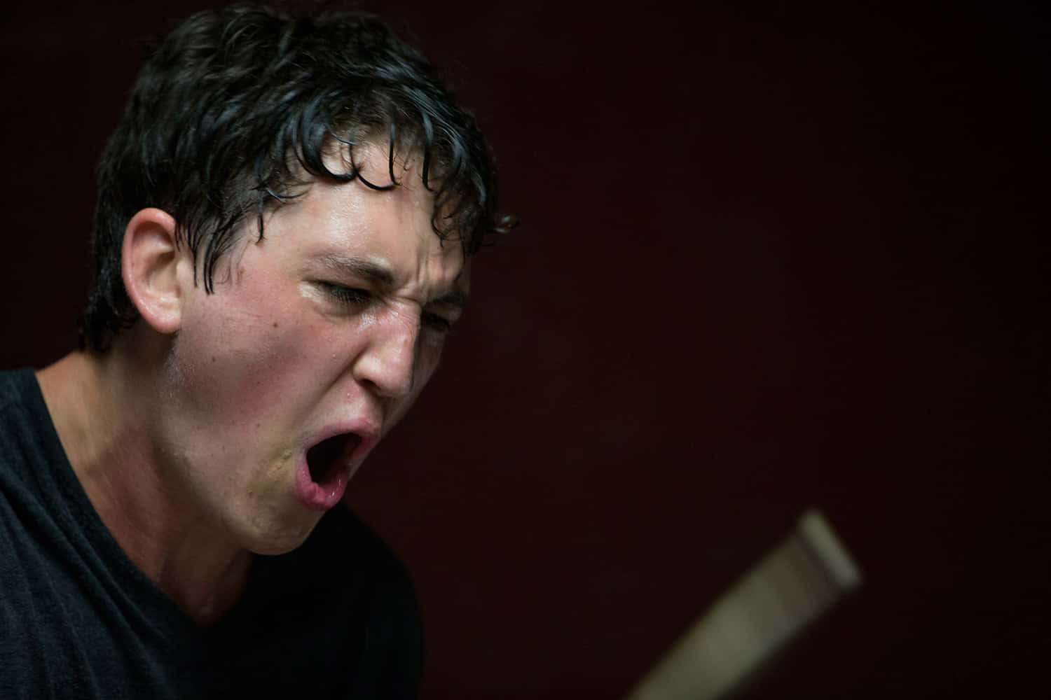 intense drummer expression, young man, wet dark hair, HD Desktop Wallpaper