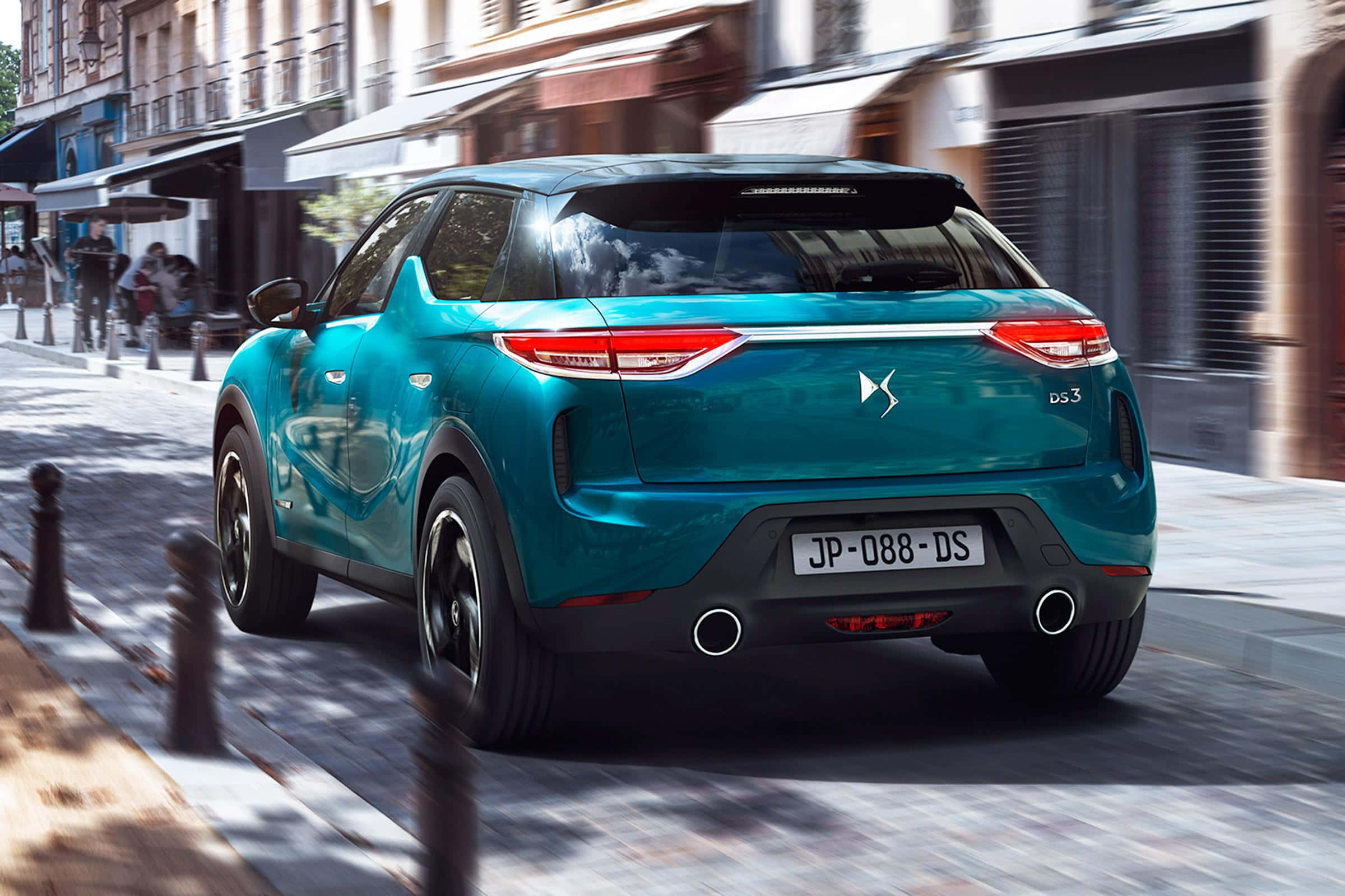 DS 3 Crossback, teal, sunlit European street, Full HD Desktop Wallpaper
