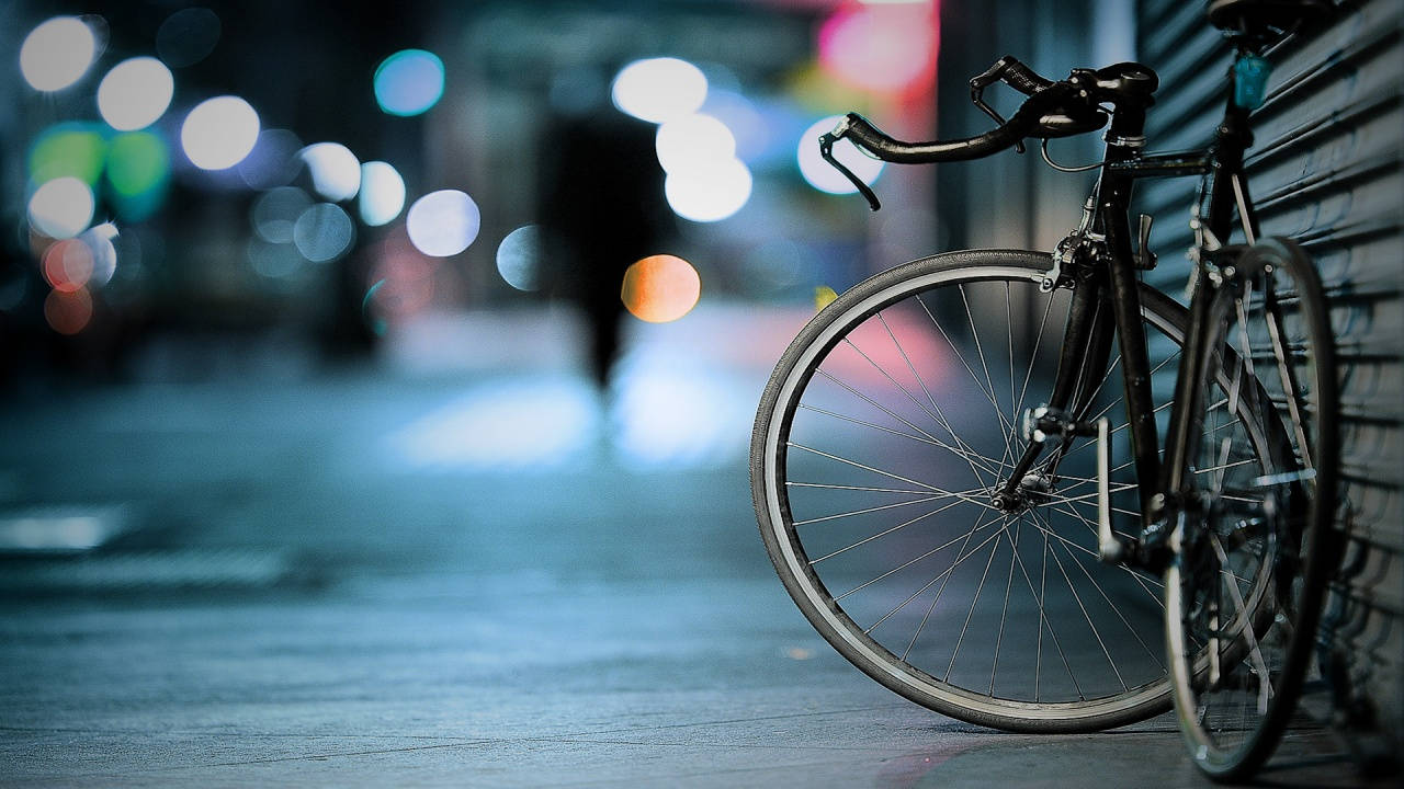 dslr blur bicycle, black bicycle, metal shutter, HD Desktop Wallpaper