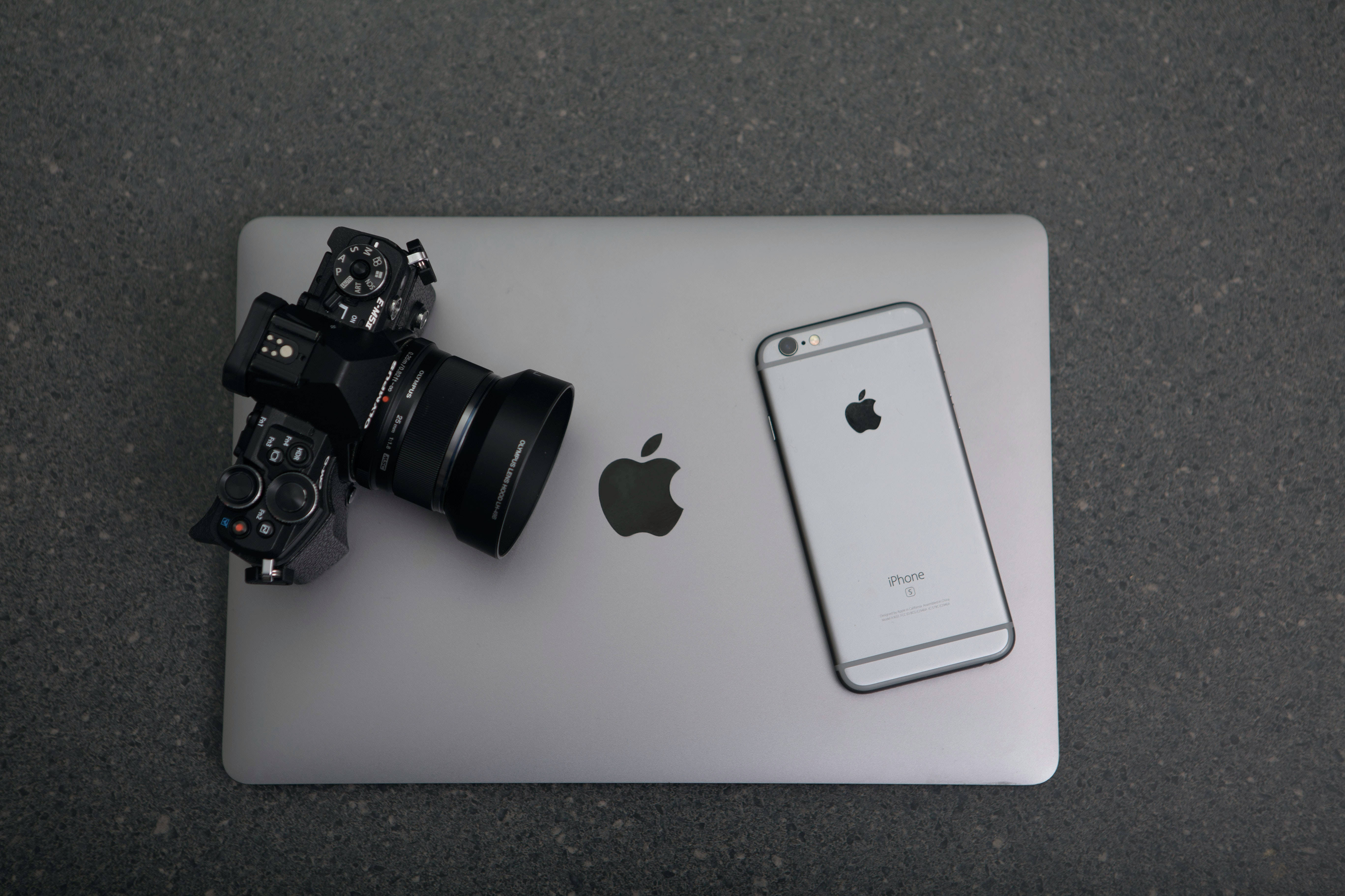 DSLR Camera, black, silver iPhone, 5K Desktop Wallpaper