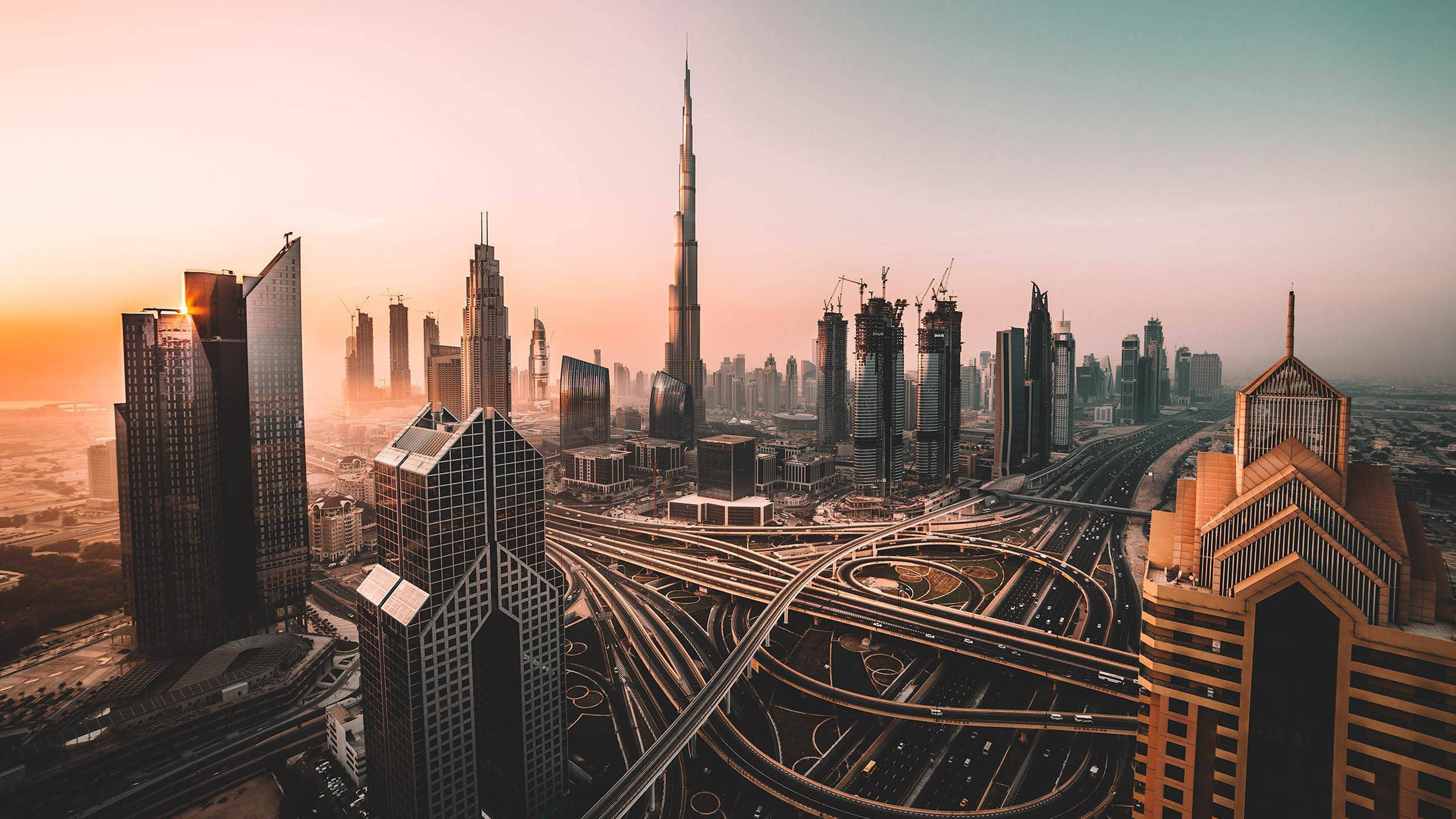 Golden Hour, Dubai, Sunset, 2K Desktop Wallpaper