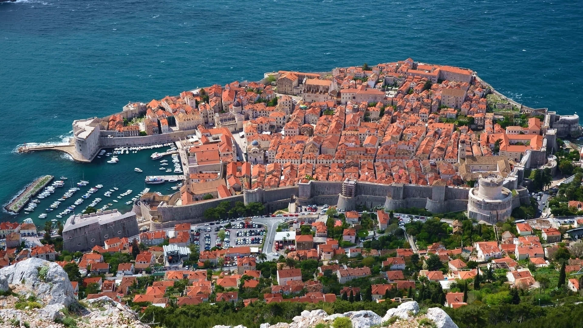 Dubrovnik, historic walled city, terracotta roofs, Full HD Desktop Wallpaper