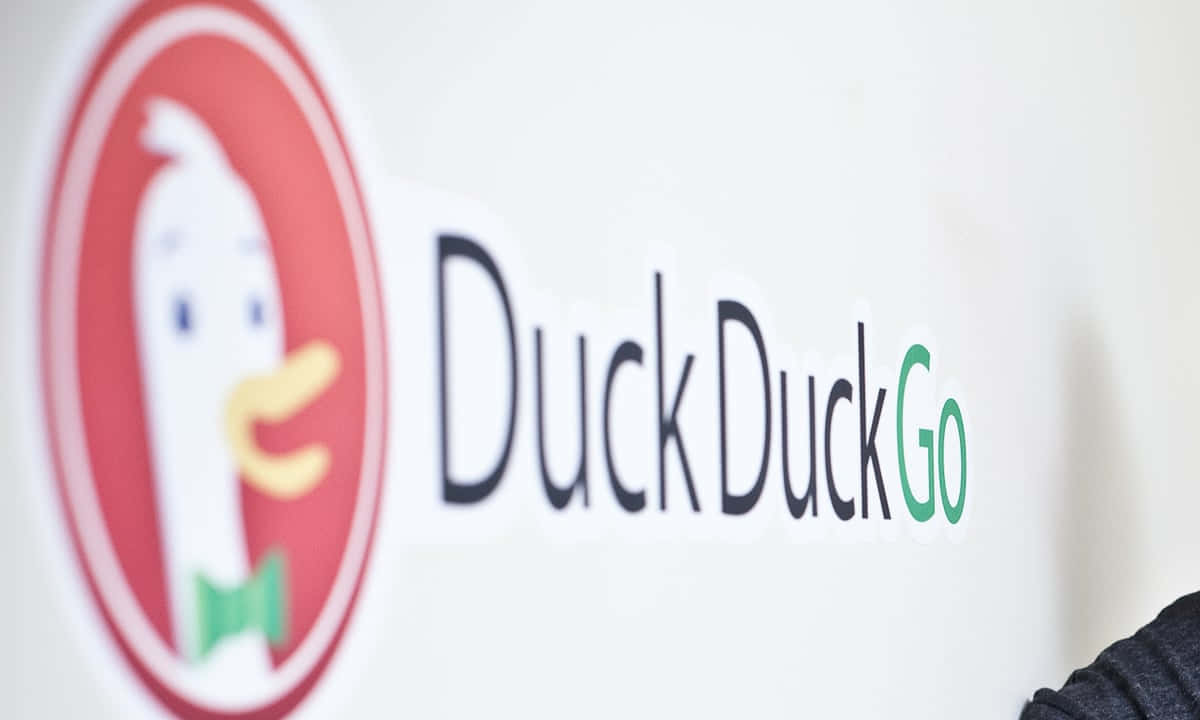 DuckDuckGo, cartoon duck, red circle, SD Desktop Wallpaper