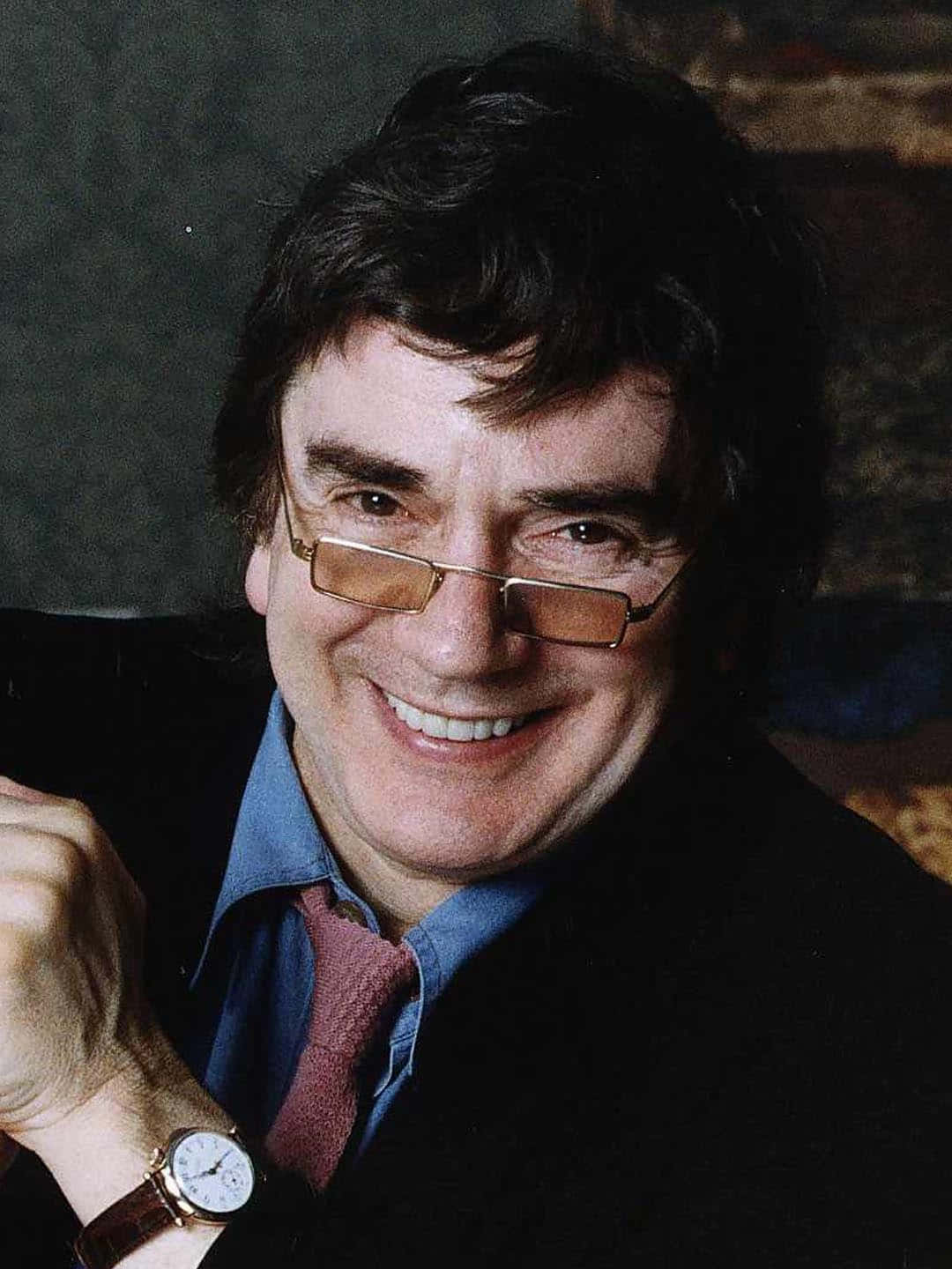 Dudley Moore, blue shirt, red tie, HD Phone Wallpaper
