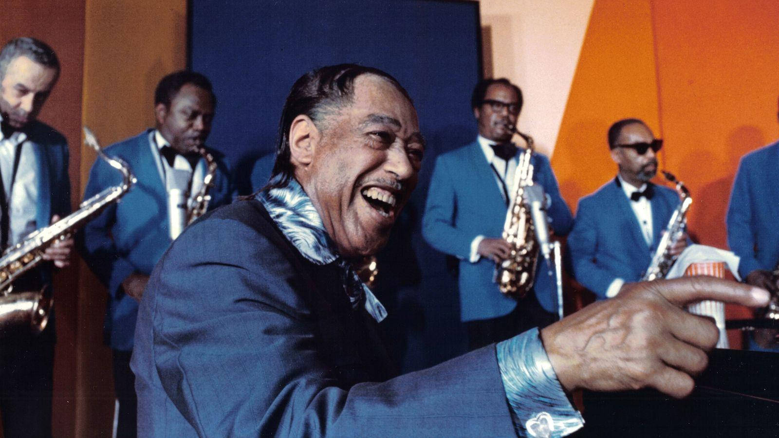 Duke Ellington, jazz pianist, blue suit, HD Desktop Wallpaper
