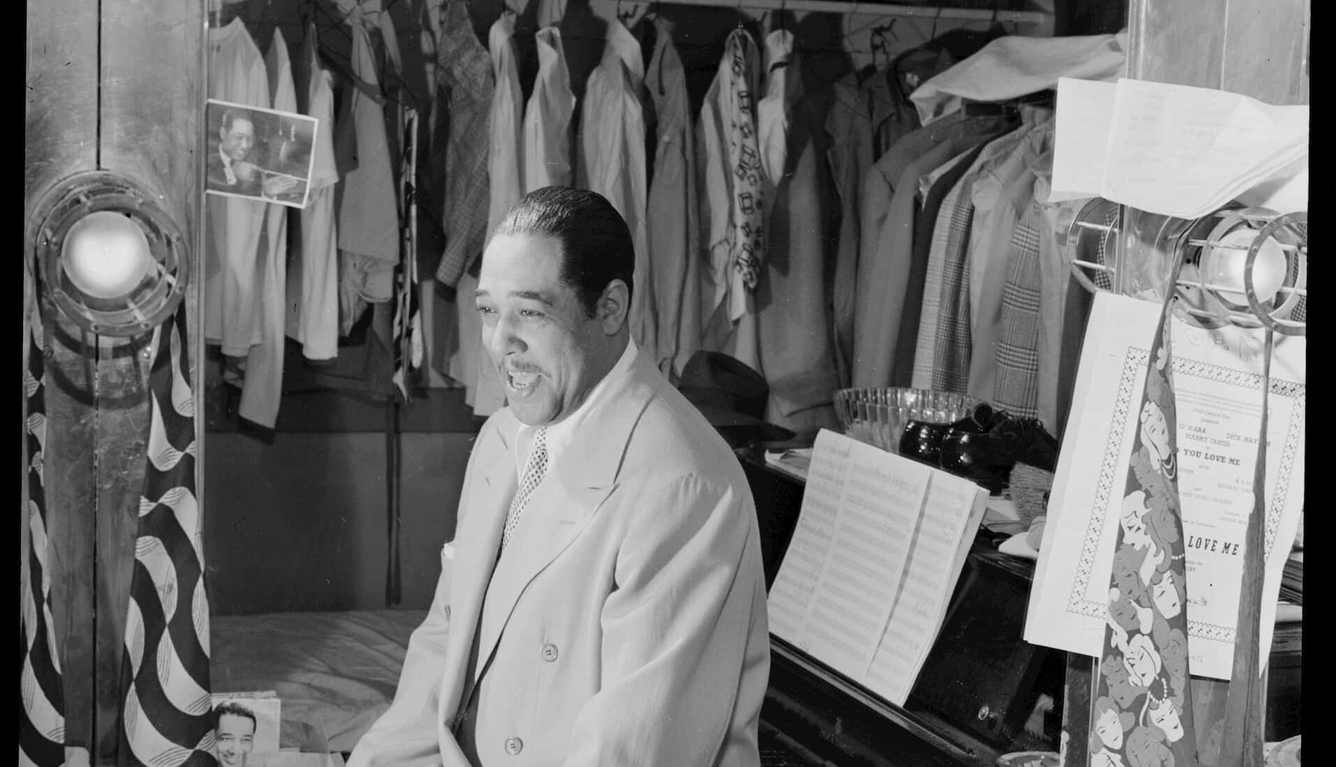 Duke Ellington, piano, light suit, HD Desktop Wallpaper