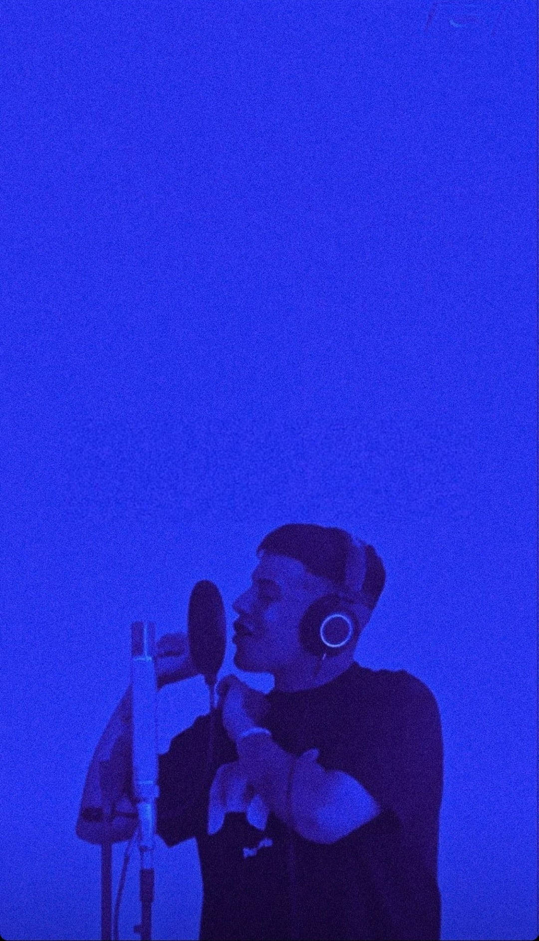 Duki, blue background, headphones, HD Phone Wallpaper