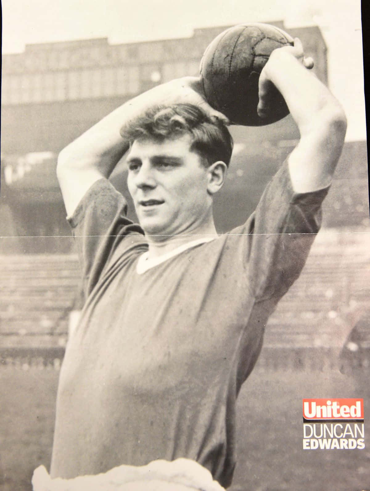 Duncan Edwards, football, stadium field, HD Phone Wallpaper