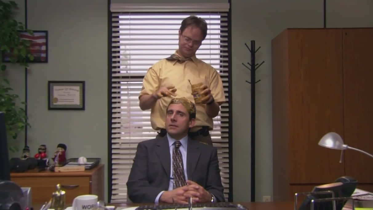 Dwight Schrute, yellow shirt, jar, SD Desktop Wallpaper