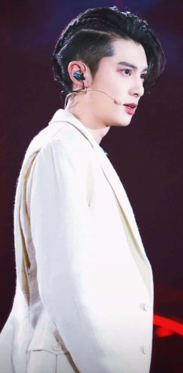 Dylan Wang, white suit, stage, HD Phone Wallpaper