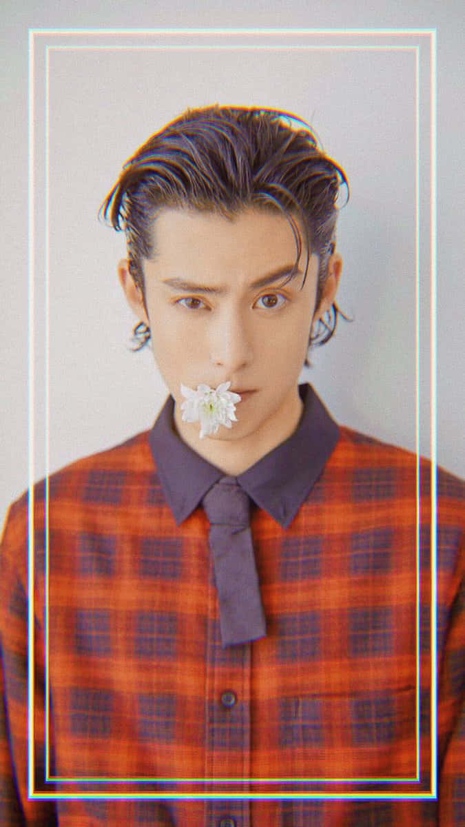 Dylan Wang, red plaid shirt, white flower, SD Phone Wallpaper