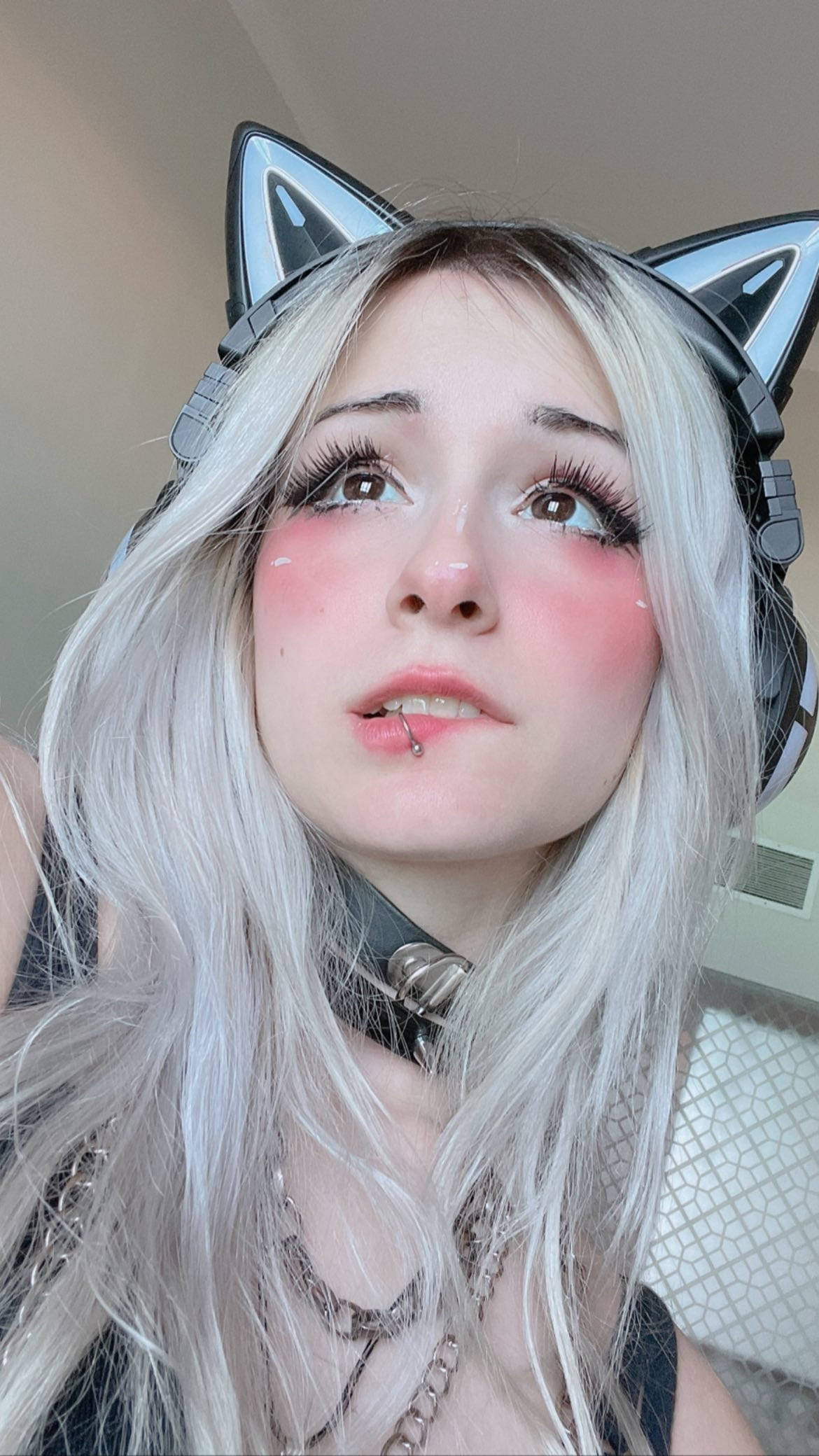 E-Girl Aesthetic, silver hair, cat ears, Full HD Phone Wallpaper