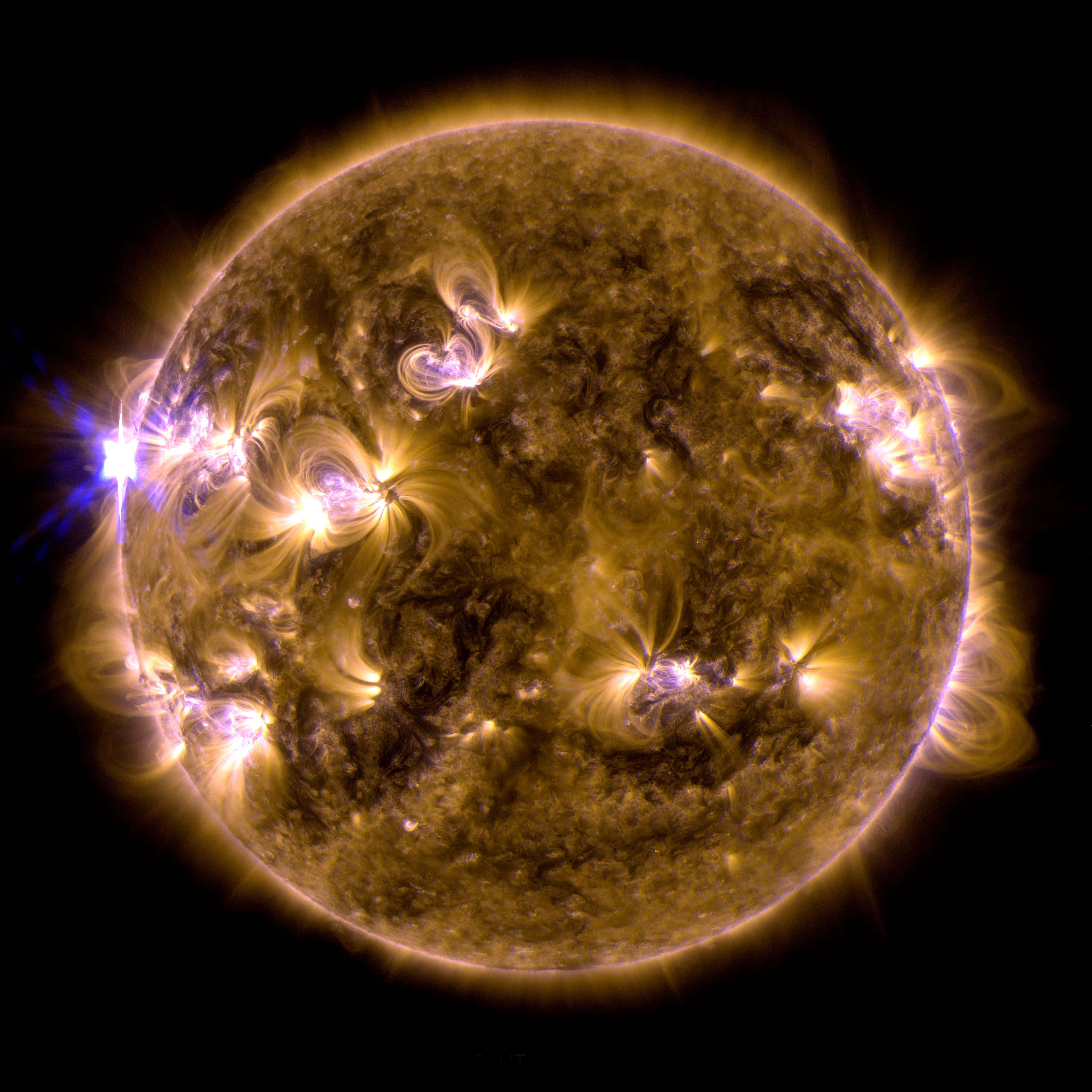 Earth Science, fiery sun, swirling golden plasma, 4K Desktop Wallpaper