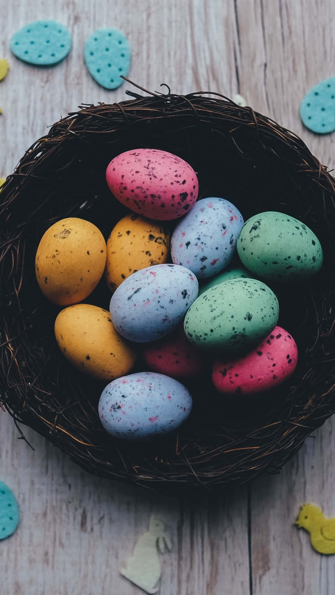 Cute Easter iPhone Decoration, rustic woven nest, colorful speckled Easter eggs, Full HD Phone Wallpaper