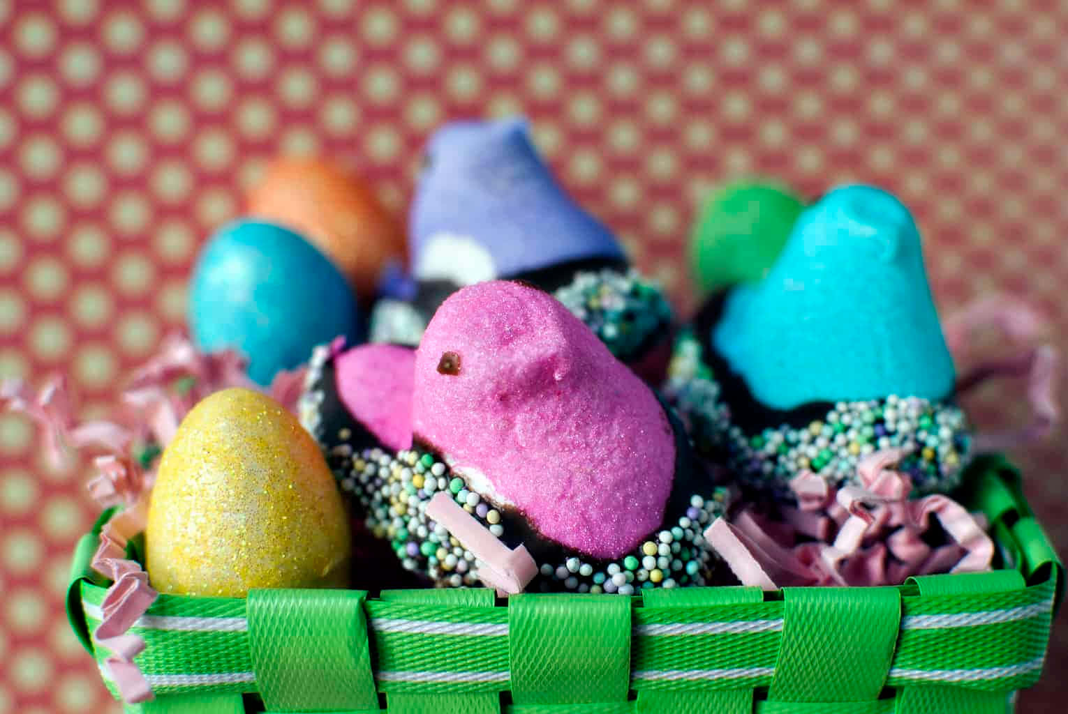 Easter Peeps, decorated eggs, green woven basket, HD Desktop Wallpaper