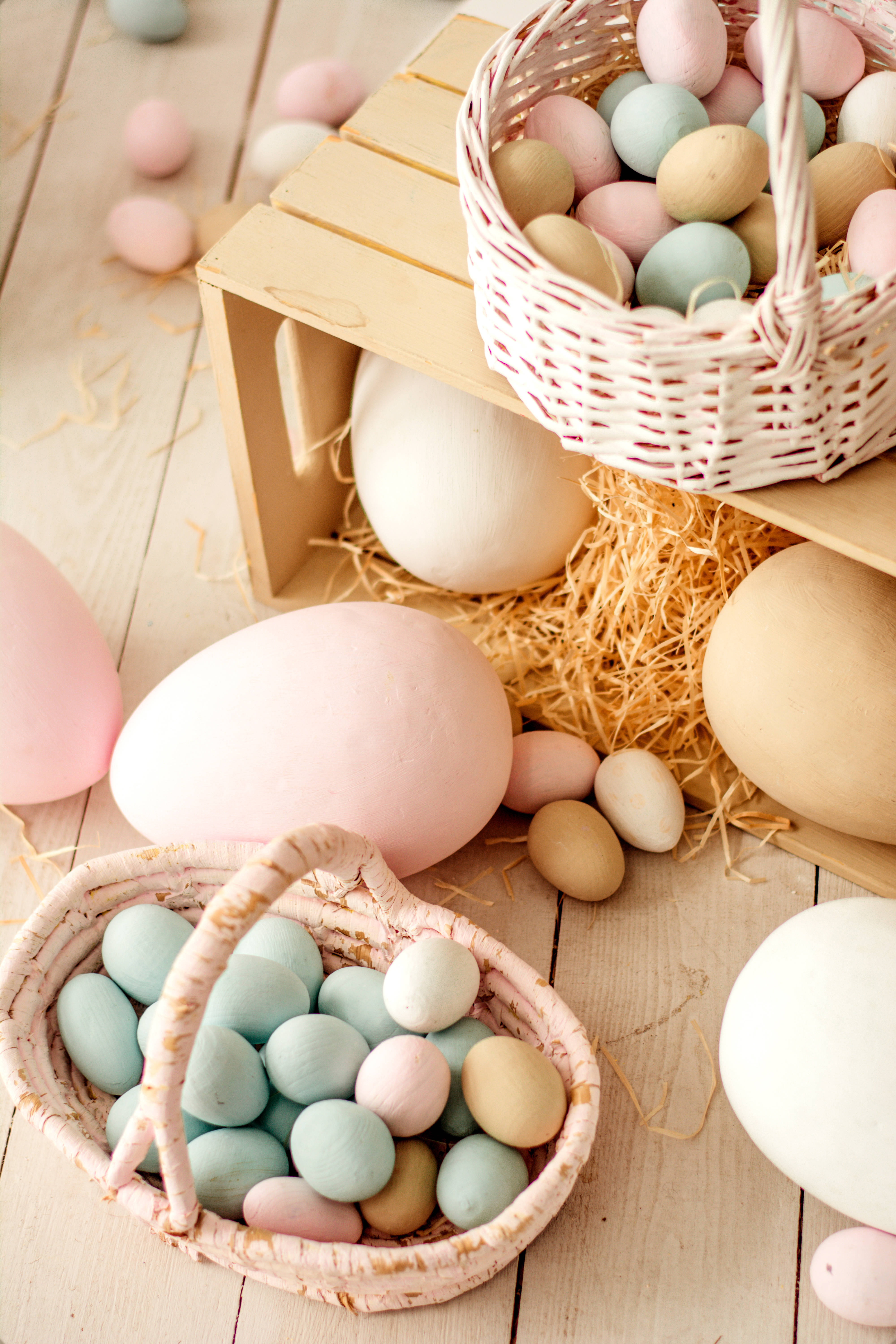 Easter eggs, woven baskets, straw, 5K Phone Wallpaper