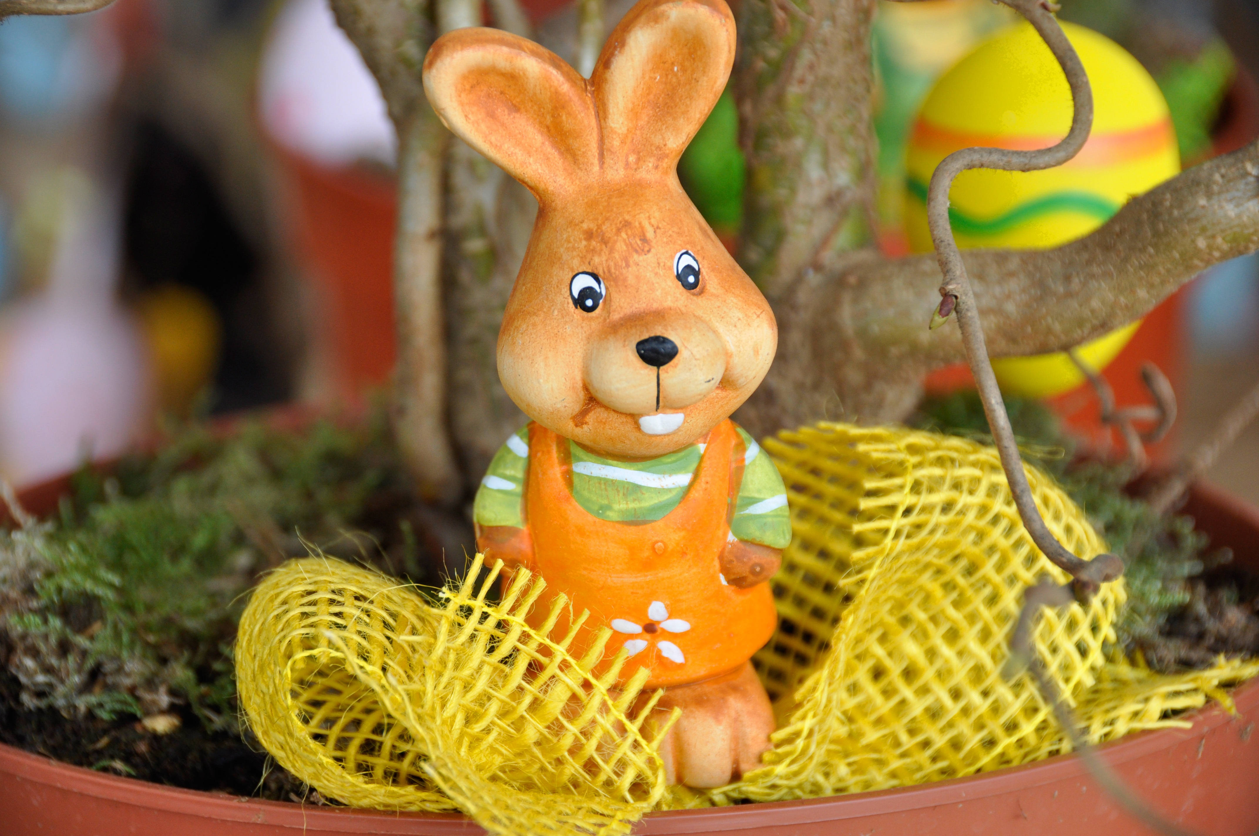 cute easter bunny figurine, ceramic bunny figurine, orange overalls, 4K Desktop Wallpaper