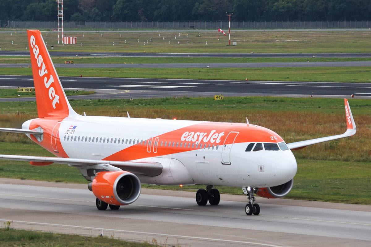 easyJet, airport runway, orange and white, SD Desktop Wallpaper