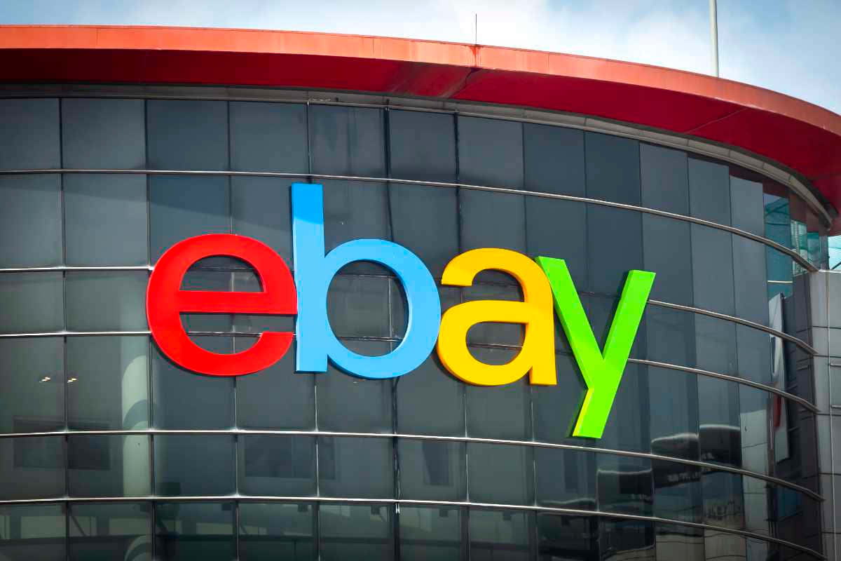 eBay UK, glass building facade, partly cloudy sky, SD Desktop Wallpaper